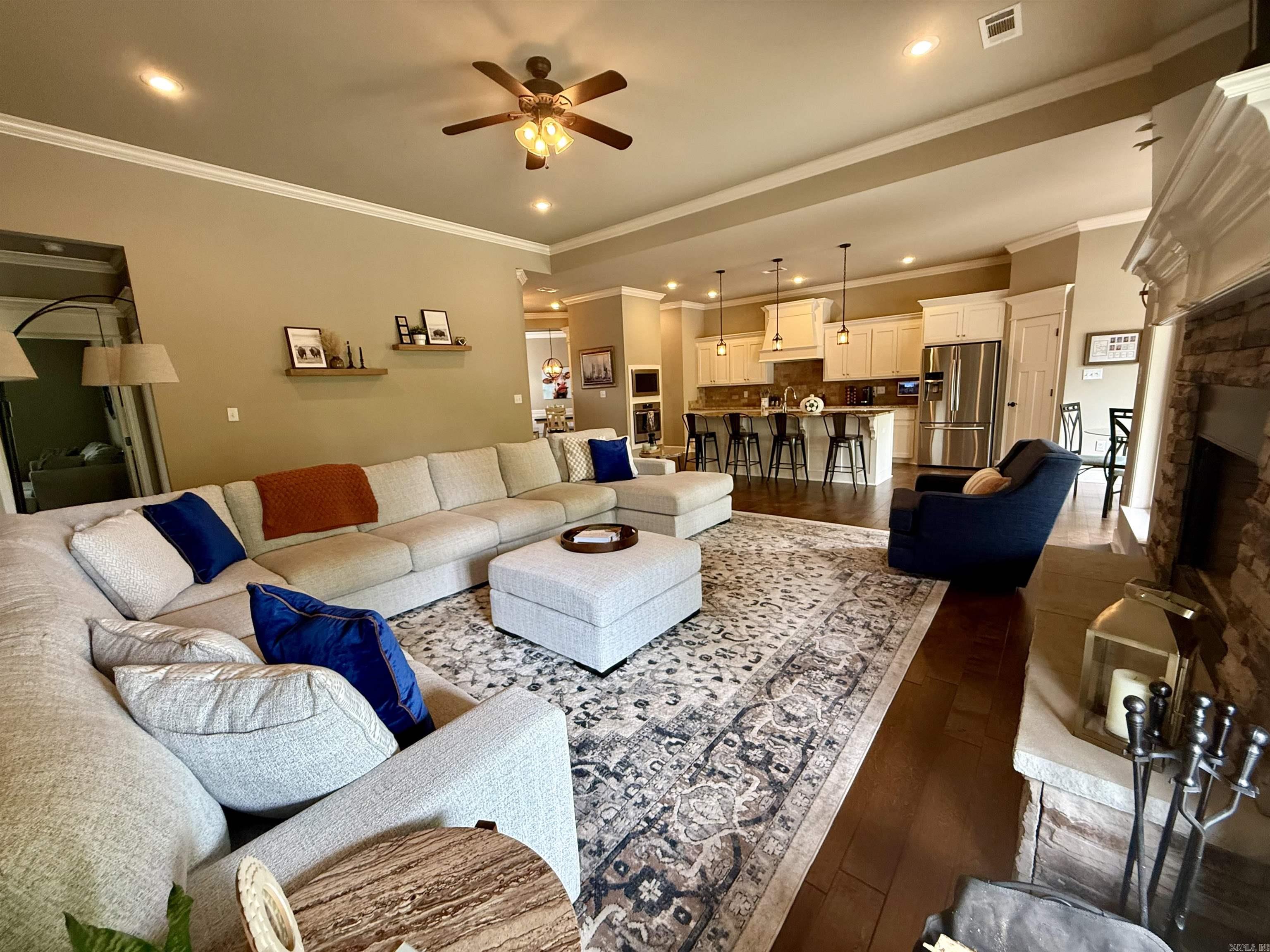 SPRINGDALE ESTATES - Residential