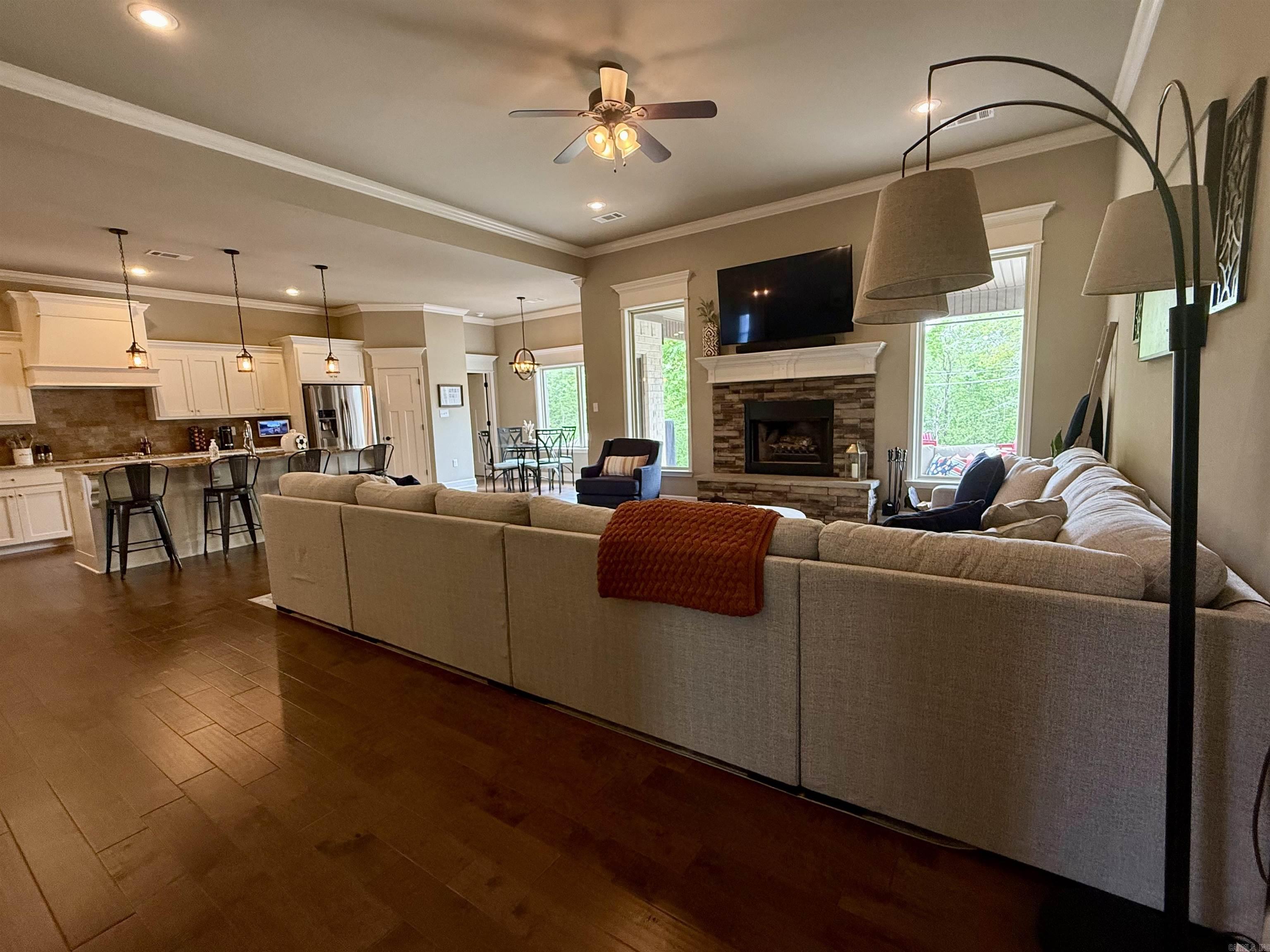 SPRINGDALE ESTATES - Residential