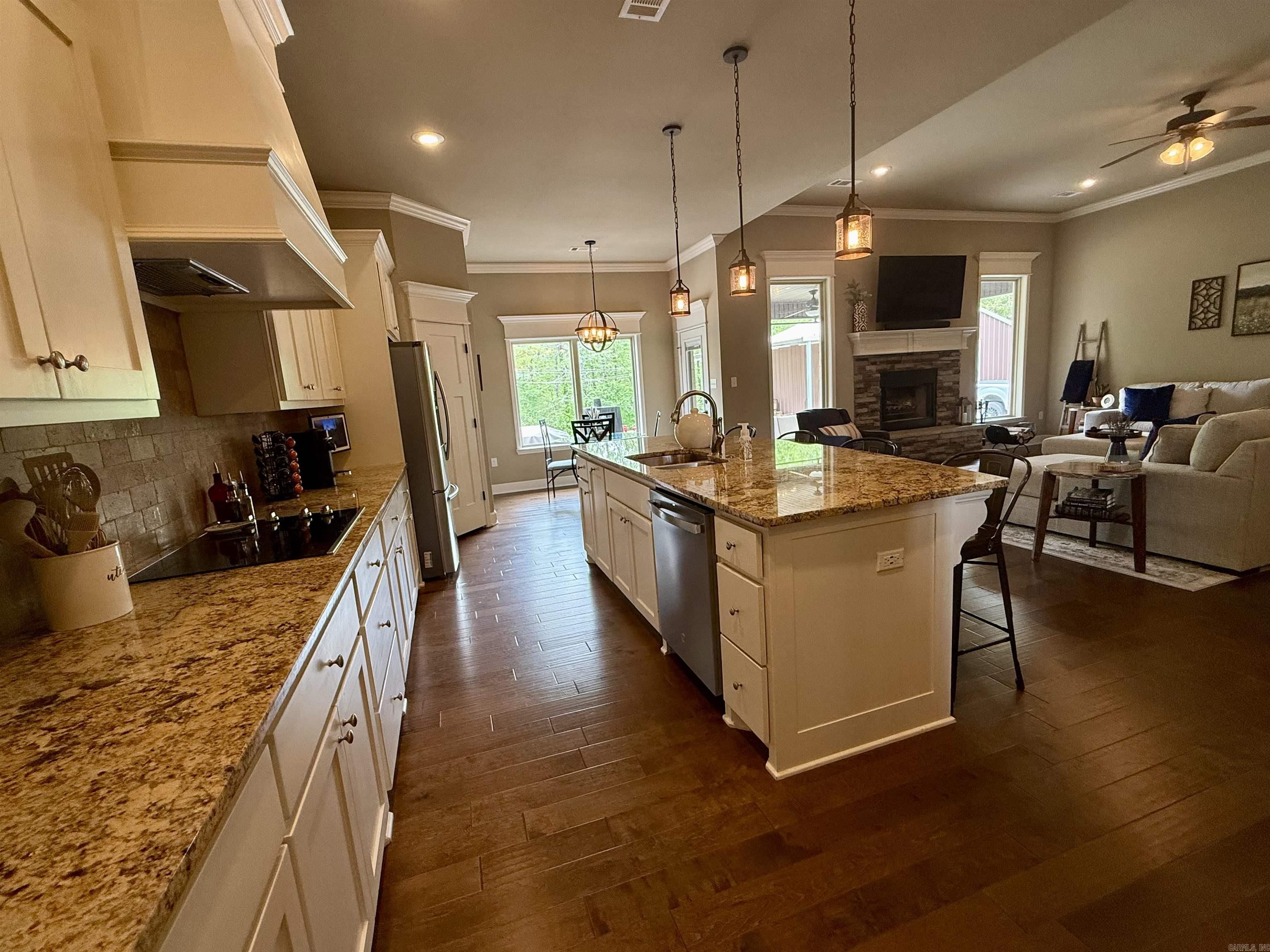 SPRINGDALE ESTATES - Residential