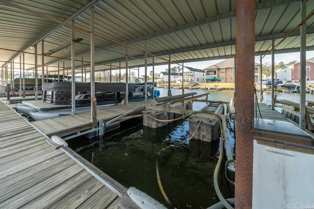 BAYSHORE TOWNHOMES - Residential