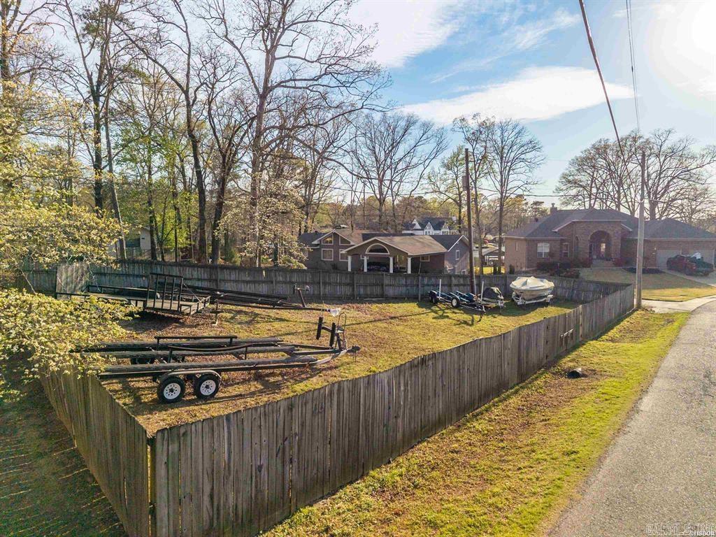 BAYSHORE TOWNHOMES - Residential