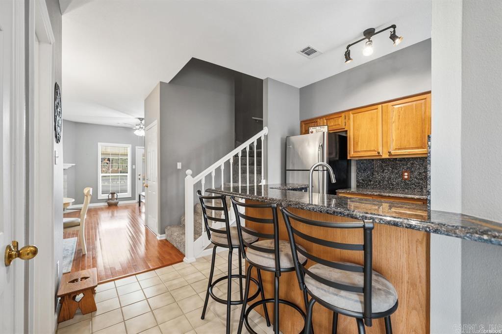 BAYSHORE TOWNHOMES - Residential