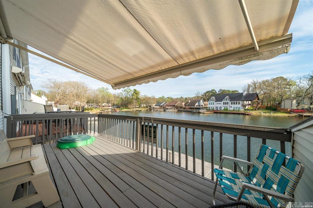 BAYSHORE TOWNHOMES - Residential