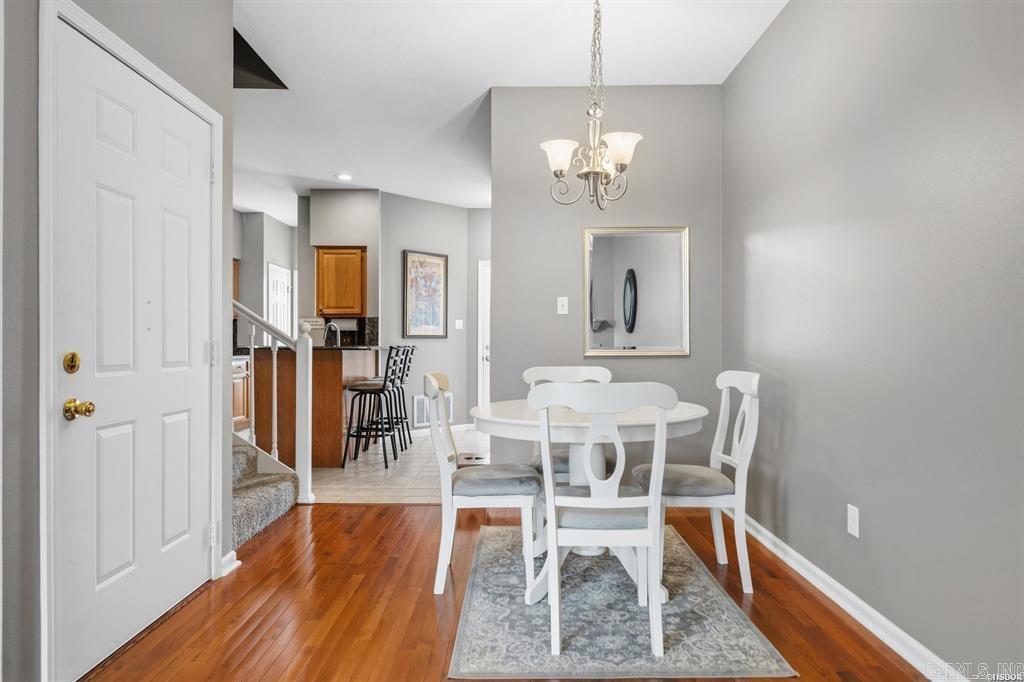 BAYSHORE TOWNHOMES - Residential