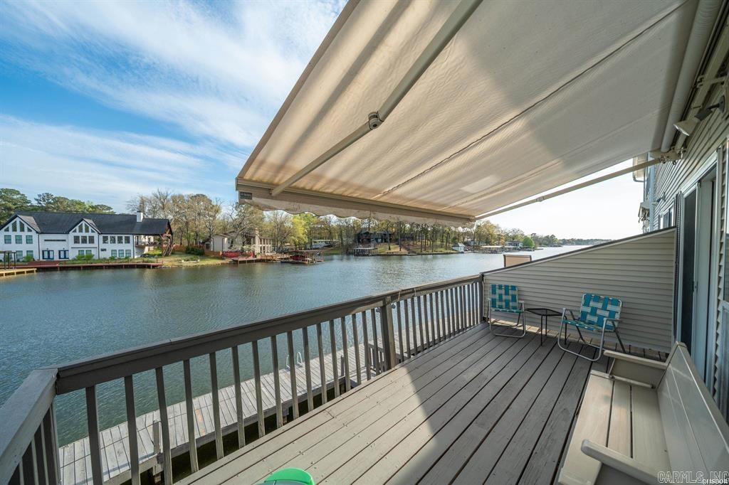 BAYSHORE TOWNHOMES - Residential