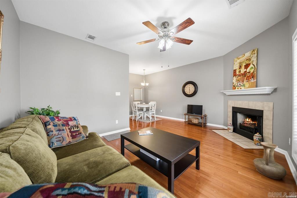 BAYSHORE TOWNHOMES - Residential