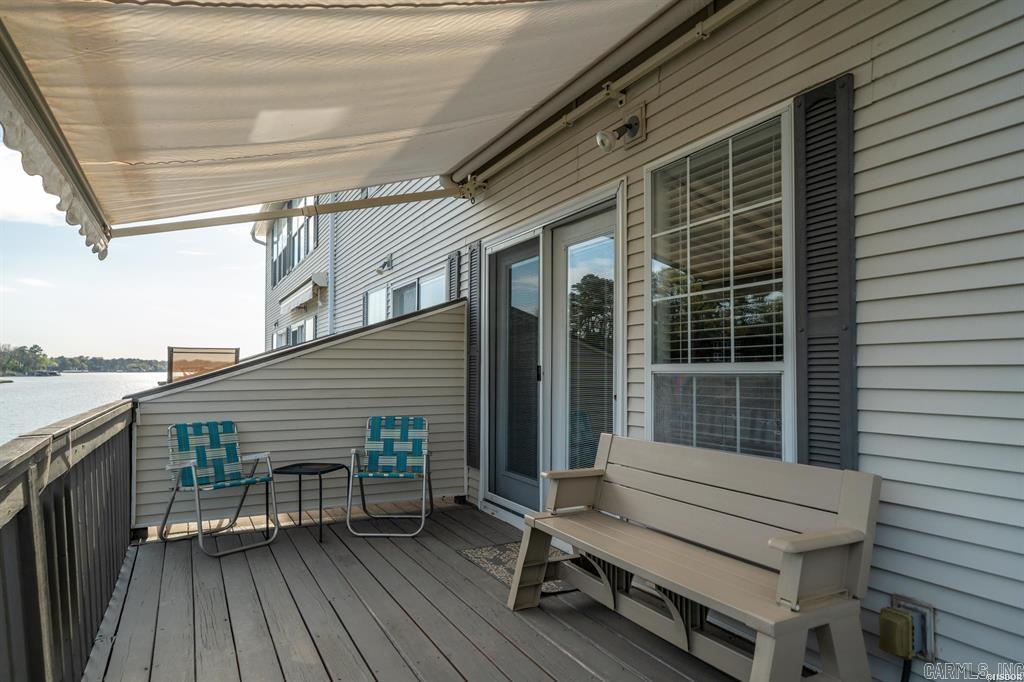 BAYSHORE TOWNHOMES - Residential