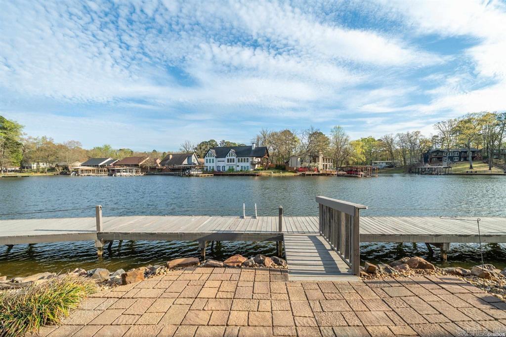 BAYSHORE TOWNHOMES - Residential