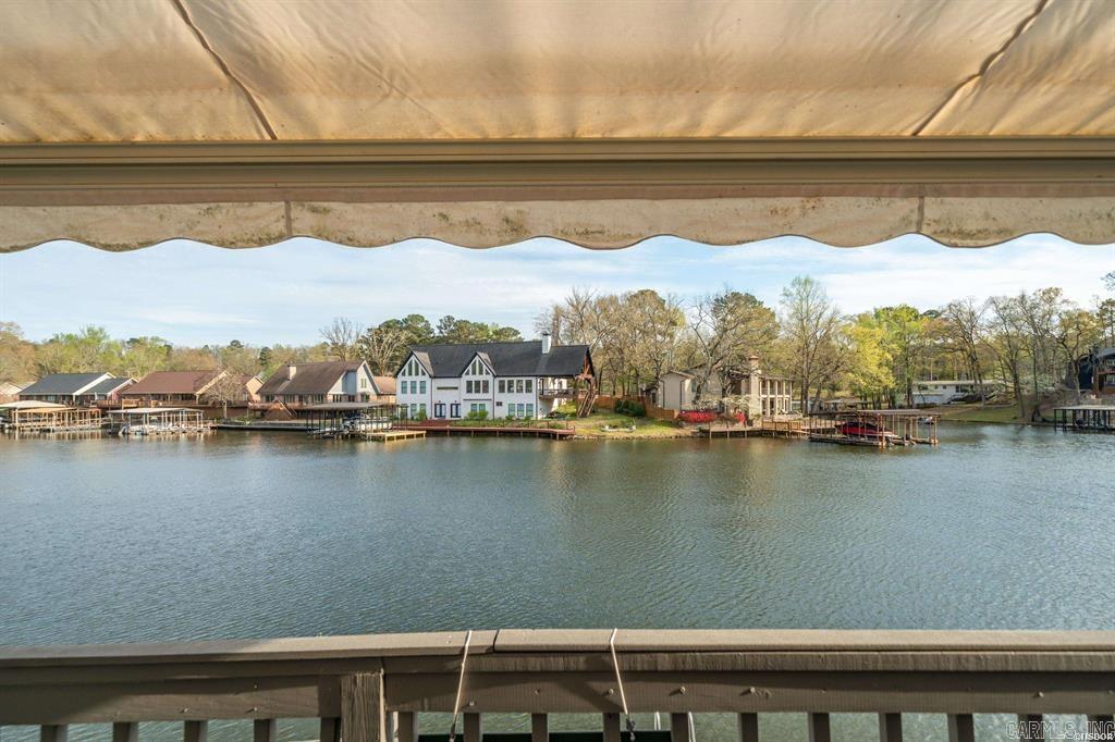 BAYSHORE TOWNHOMES - Residential