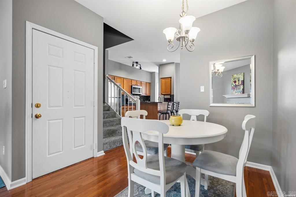 BAYSHORE TOWNHOMES - Residential