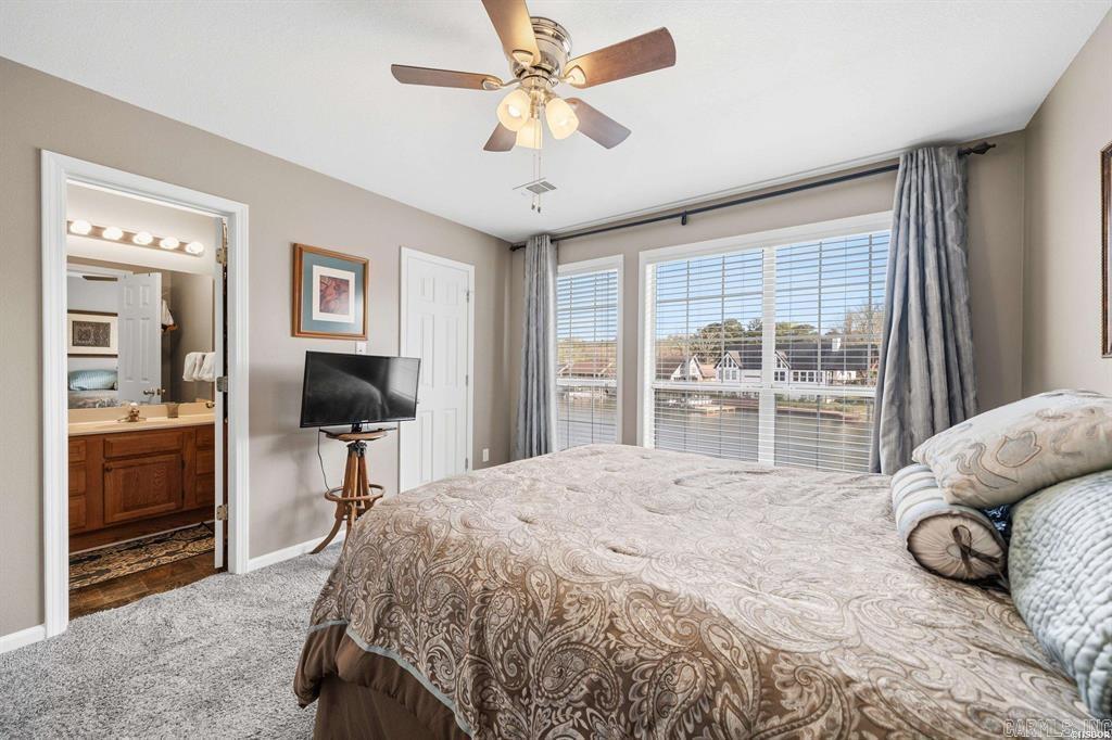 BAYSHORE TOWNHOMES - Residential