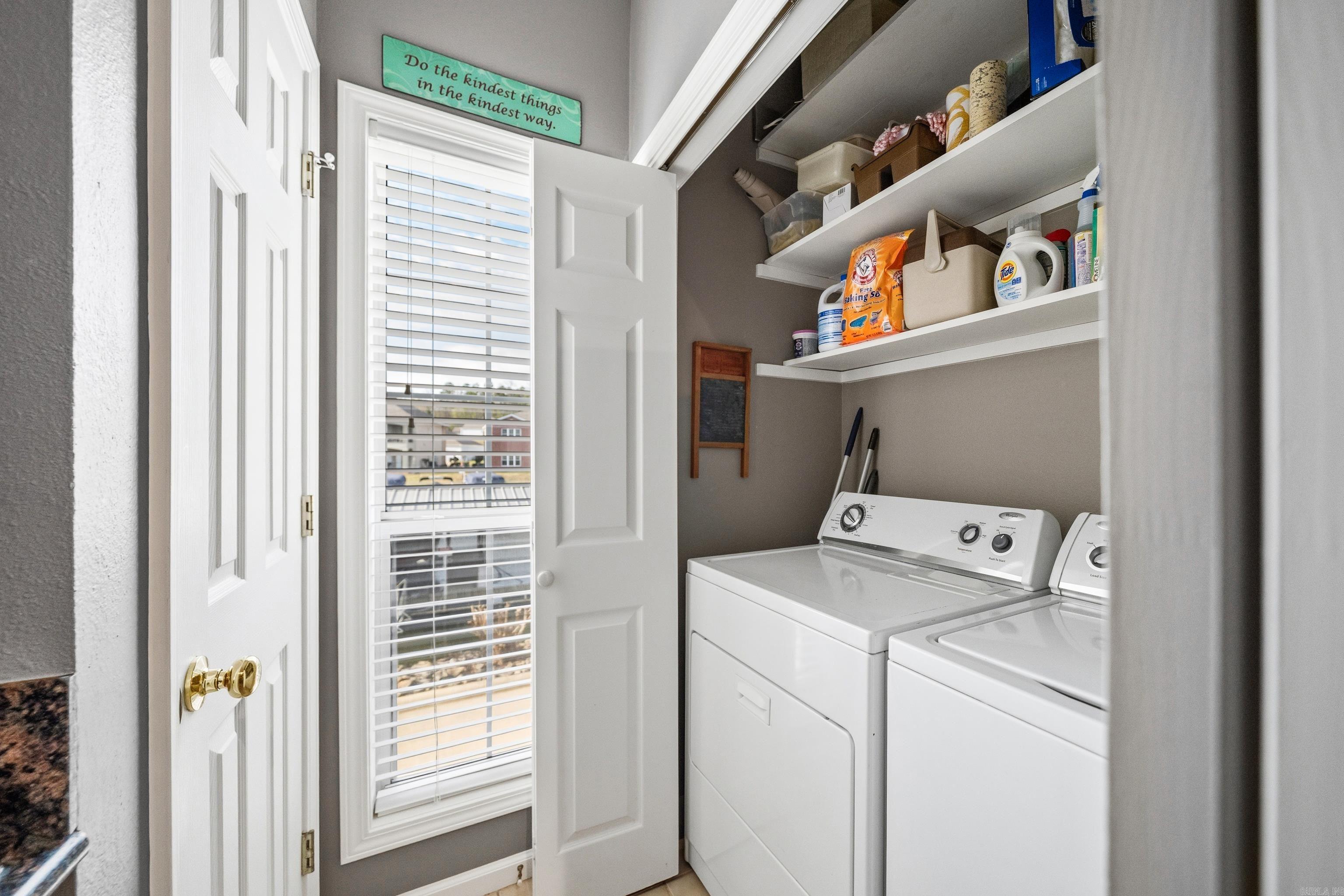 BAYSHORE TOWNHOMES - Residential