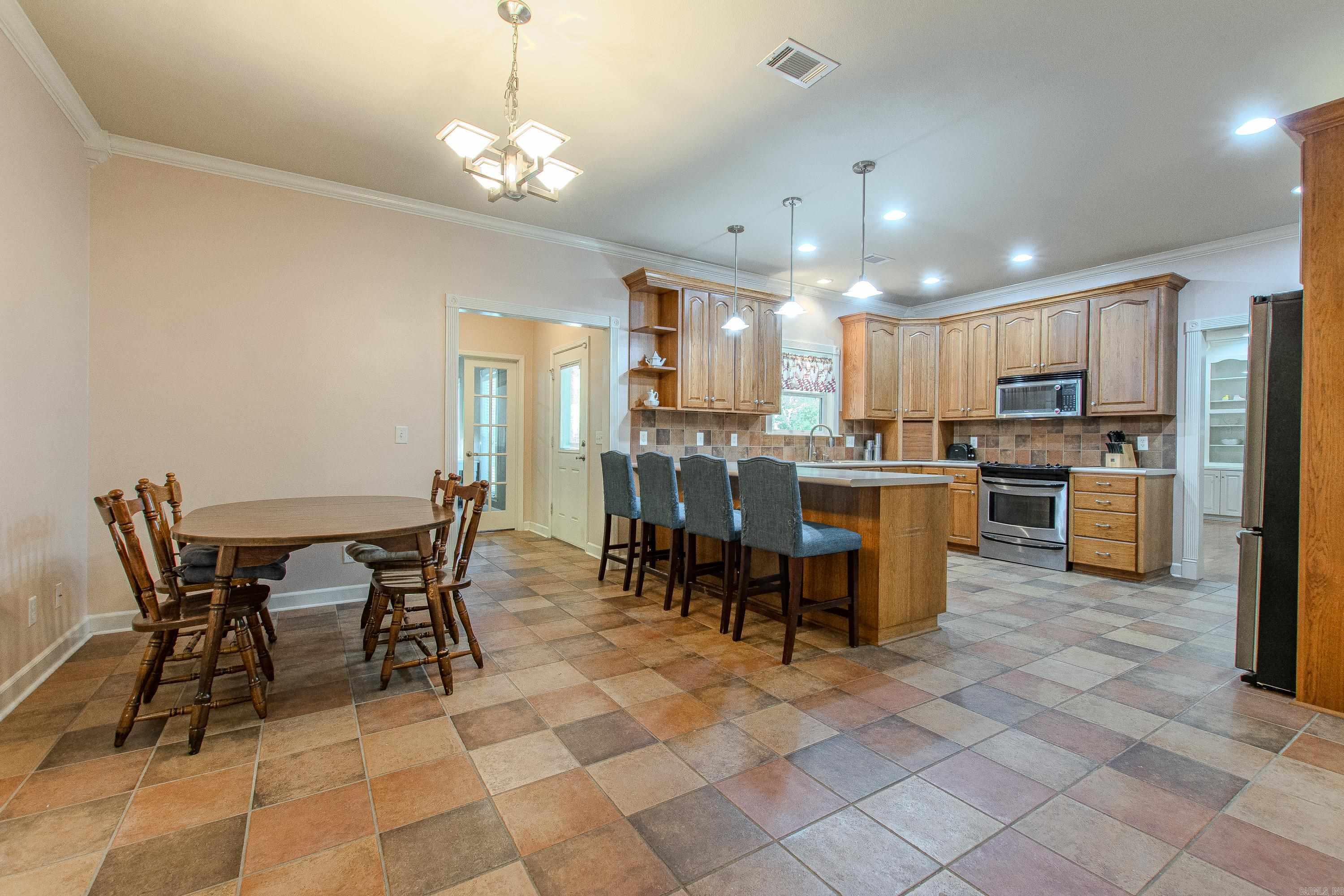 MAPLE CREEK FARMS - Residential