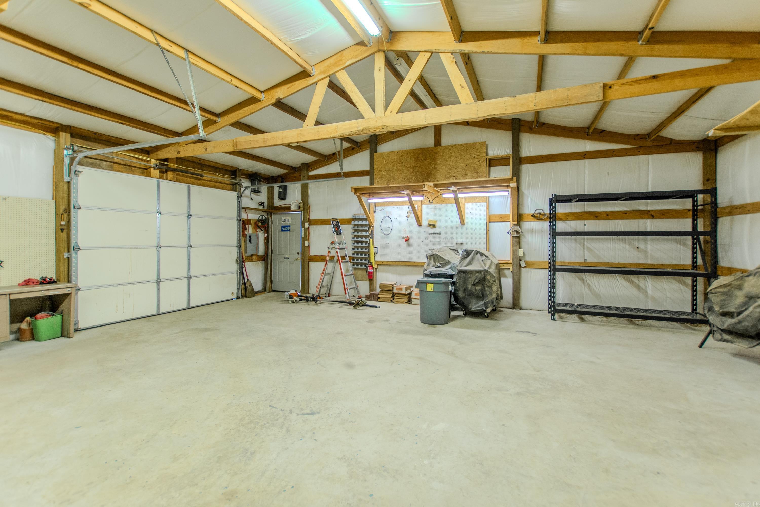 MAPLE CREEK FARMS - Residential