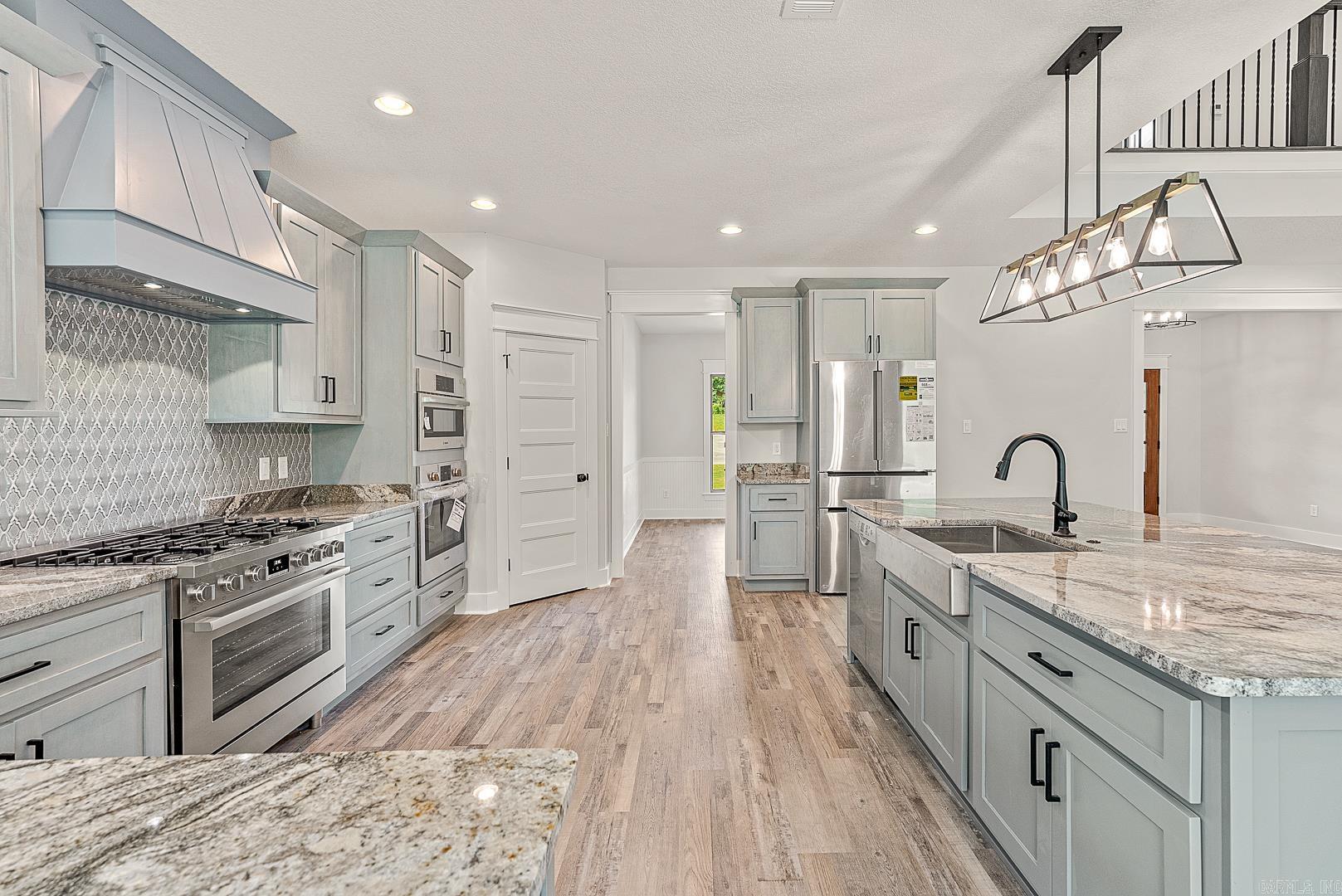 Creekwood - Residential