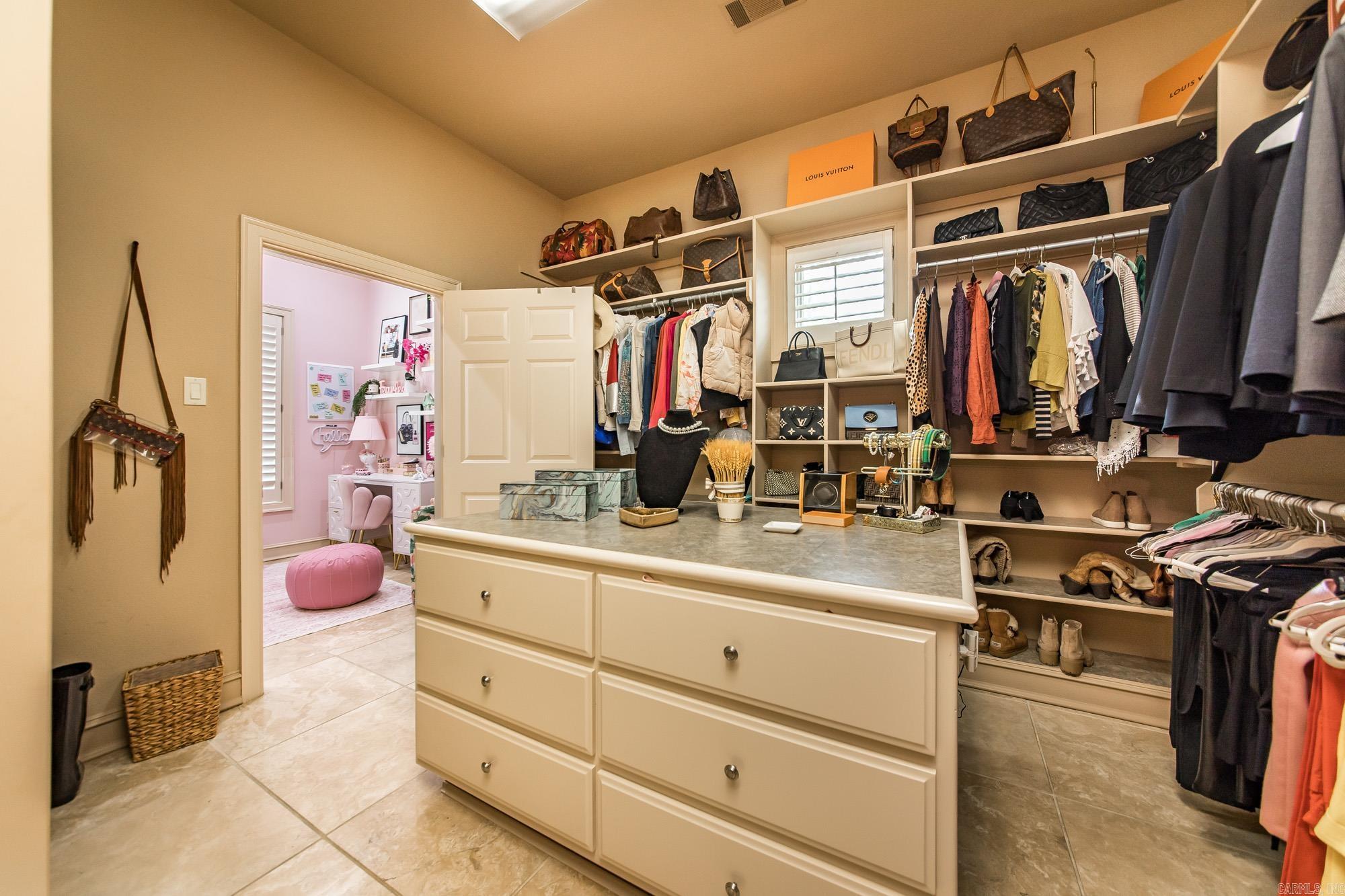 GREYSTONE - Residential