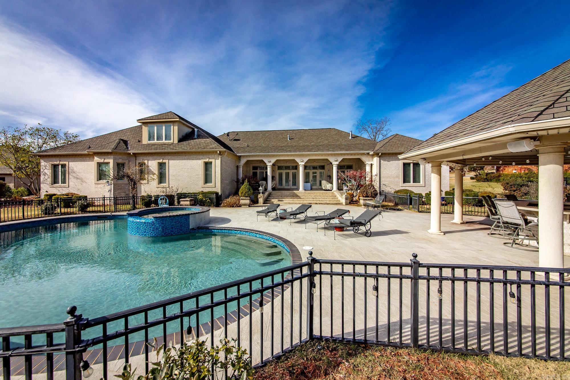 GREYSTONE - Residential