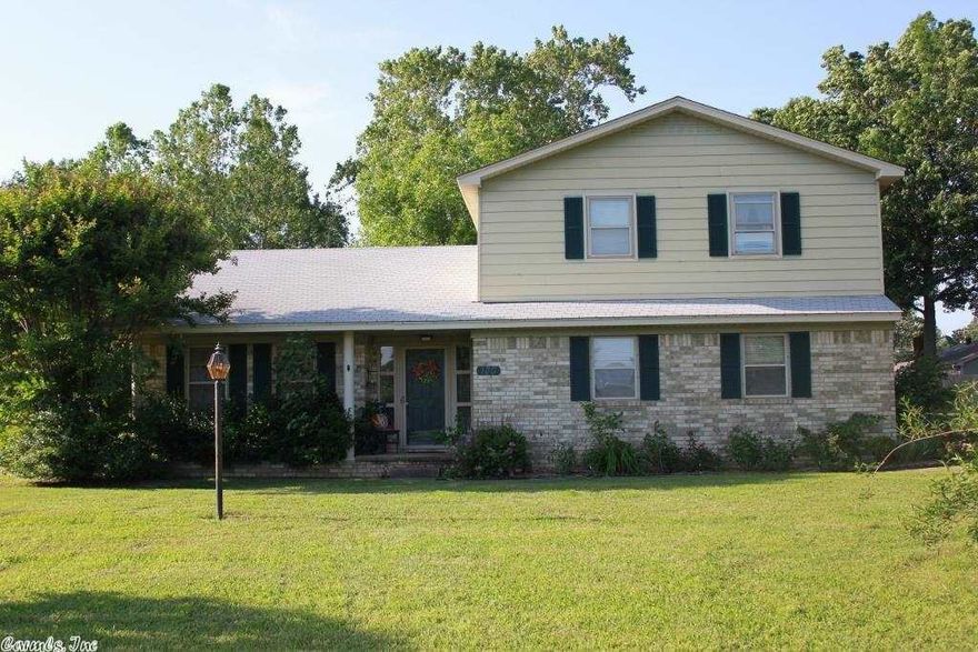 Beautiful, quite, peaceful home in a country. New installed laminated floor flows from foyer to formal dining, to 2 living room. Has an eat-in kitchen w/ breakfast bar, 3 large BR , 2 BA upstairs, and a-half BA downstairs. Laundry downstairs next to the family room with a gas starter/wood burning fireplace. USRD Eligible. Home sits on two lots. Seller will sell 1 acre lot & house at $133,900 or with the corner (total of 2 acres) at $153,900. Corner lot can be sold separately at $20,000, see MLS #10353336