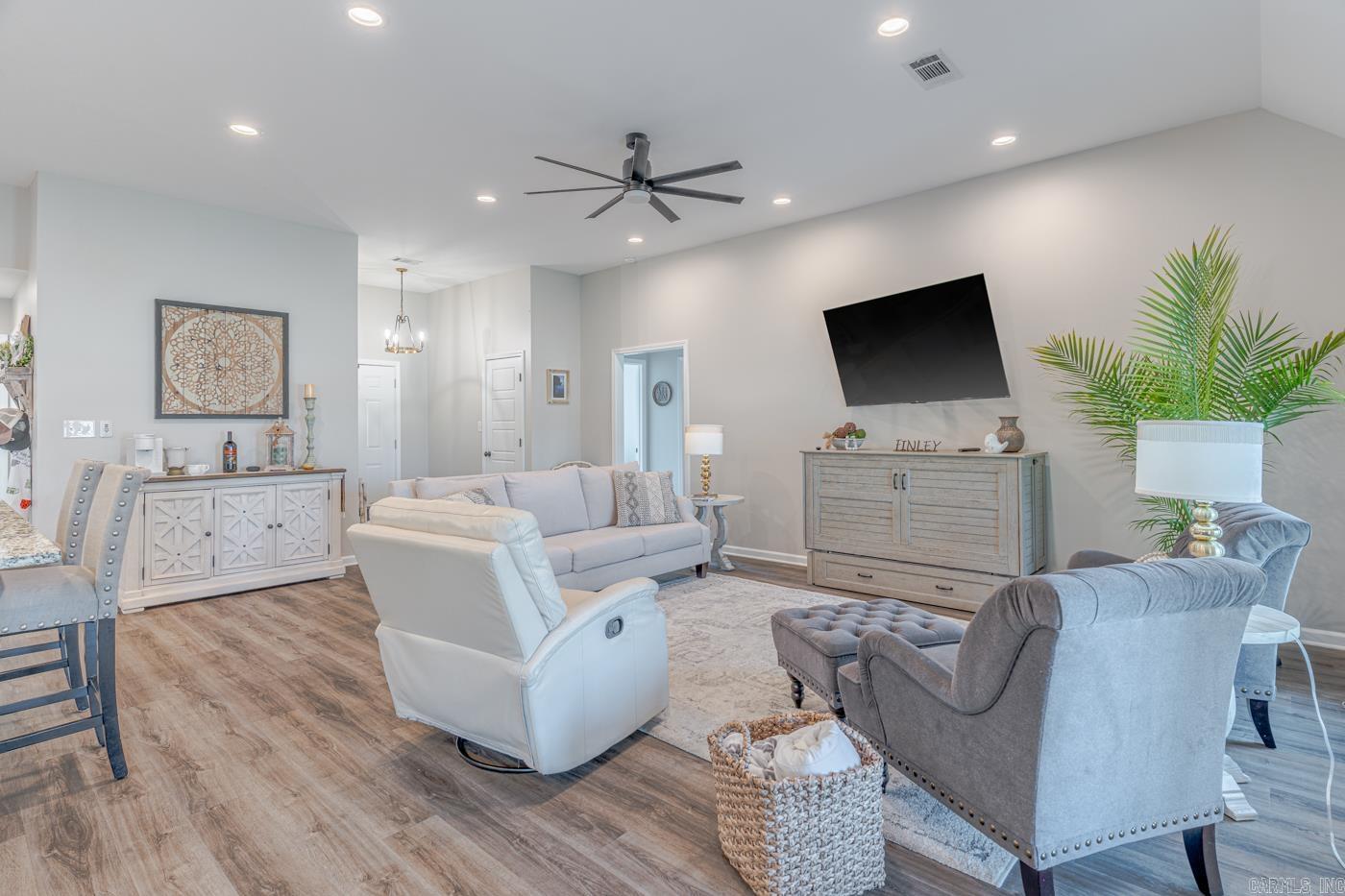 WALCOTT SPRINGS - Residential