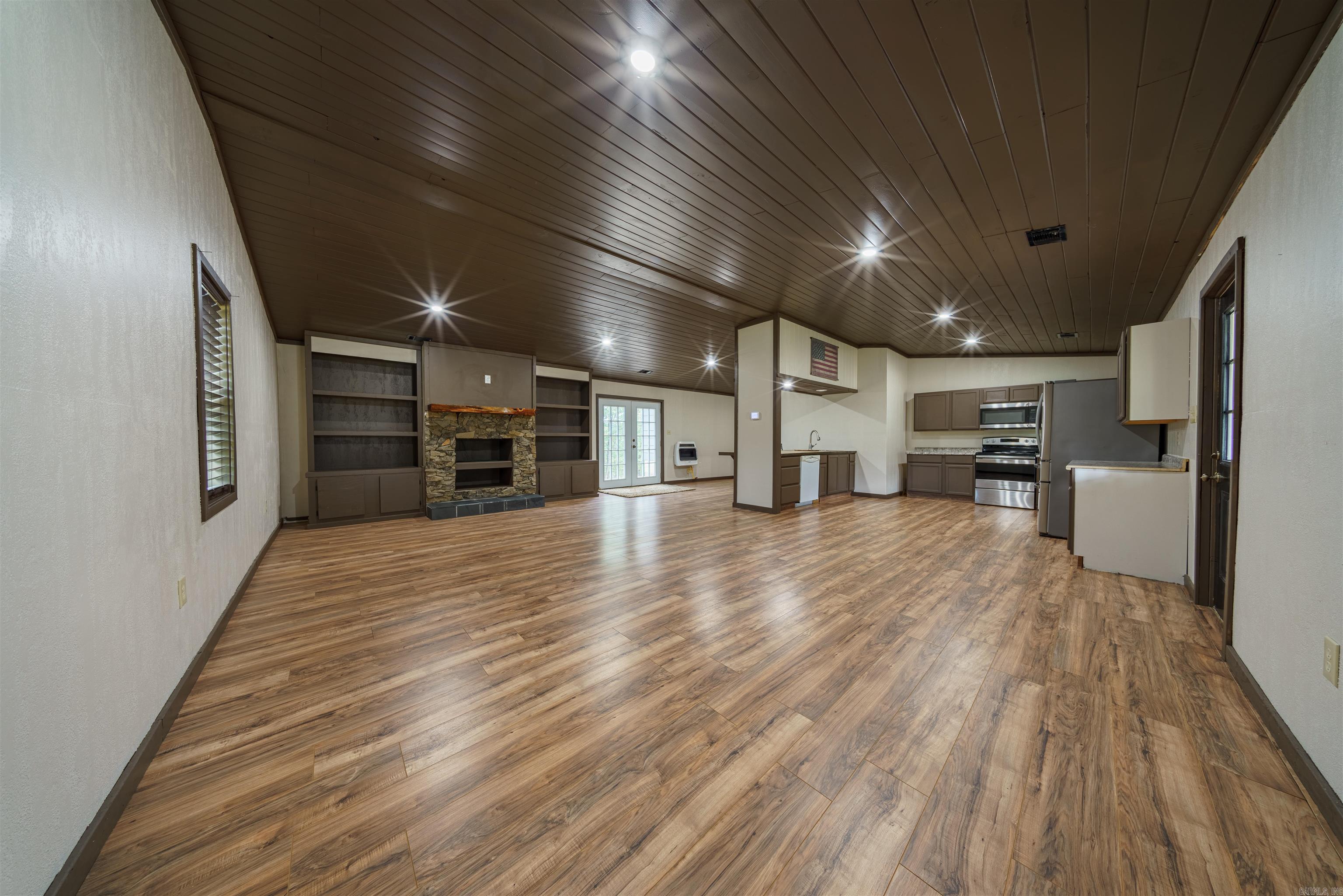 Metes & Bounds - Residential