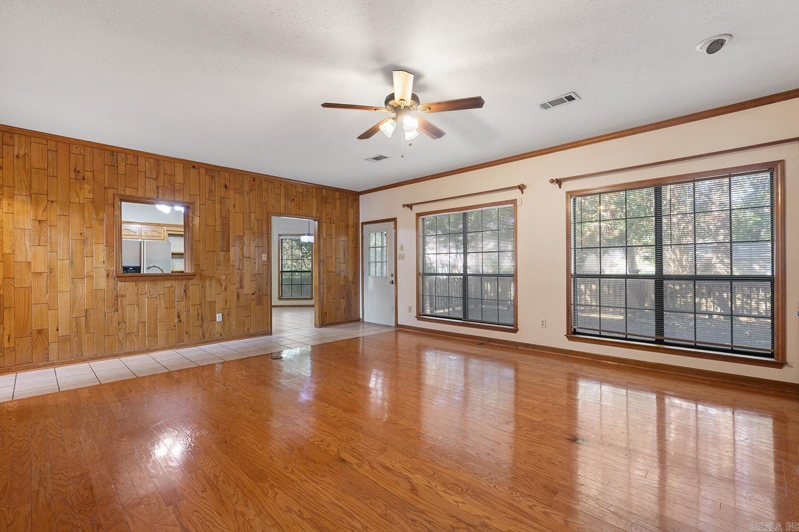 EDGEWATER ADDN - Residential