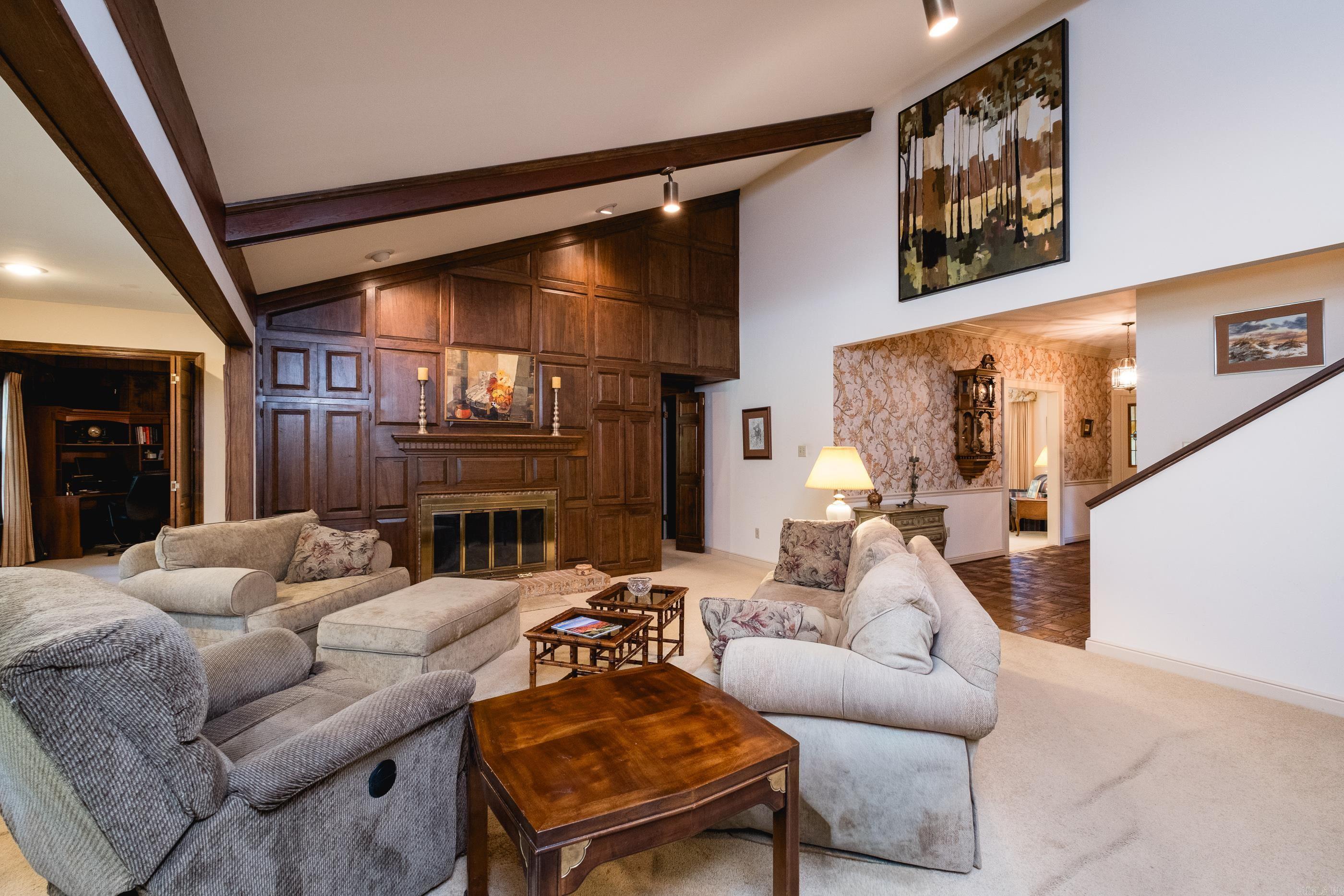 FAWNWOOD - Residential