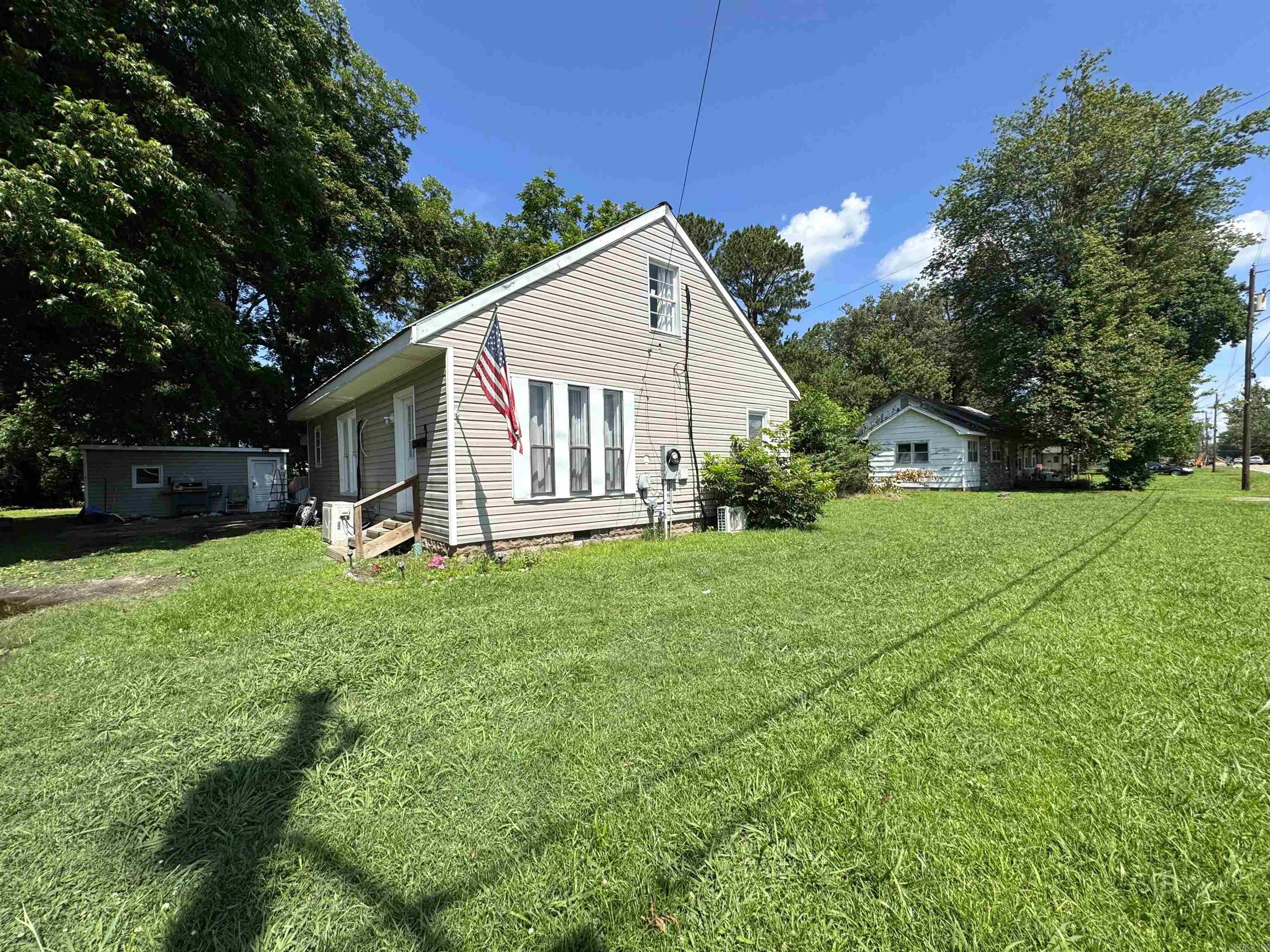 M&B PIGGOTT 2-20-8 - Residential