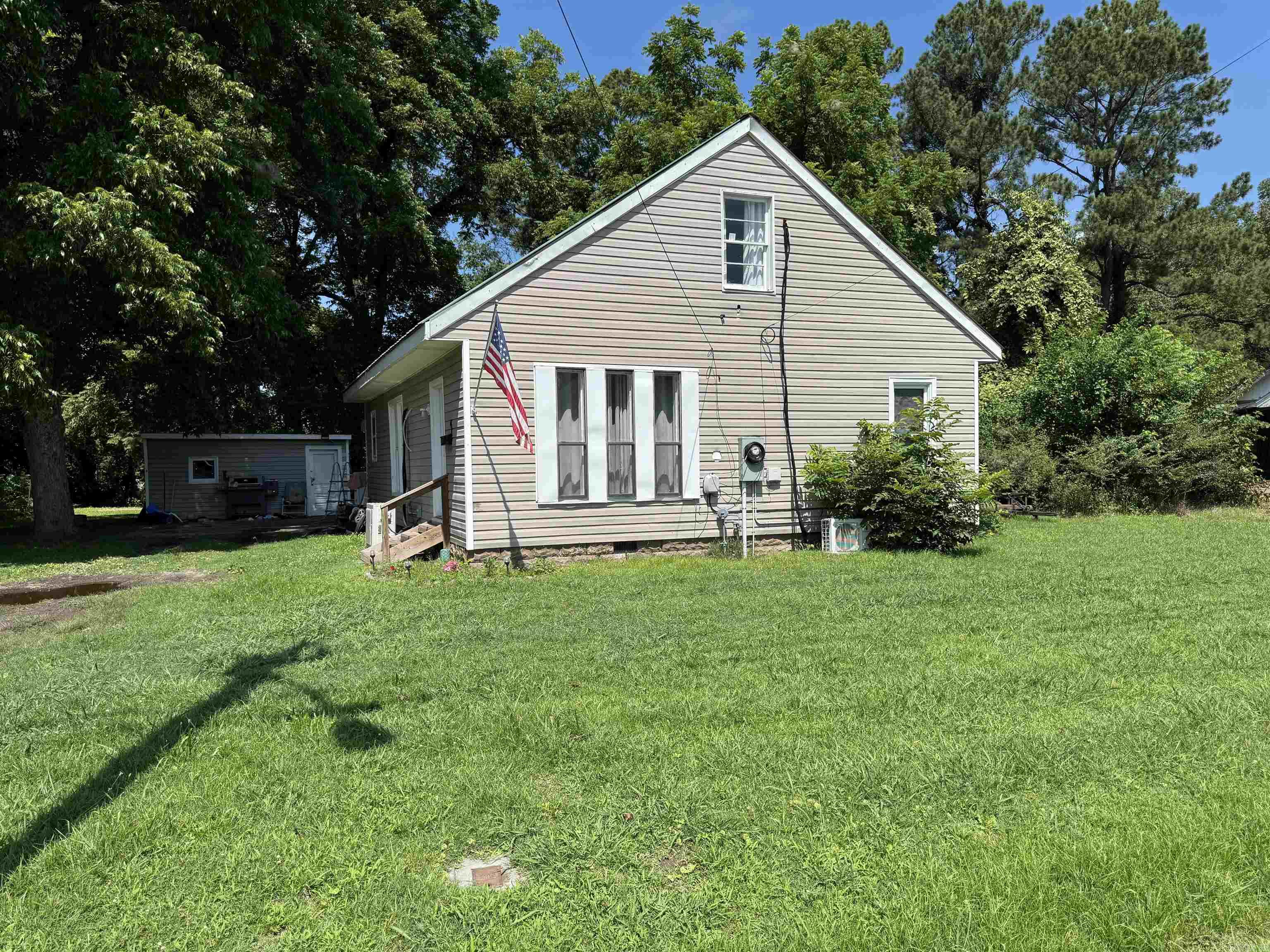 M&B PIGGOTT 2-20-8 - Residential
