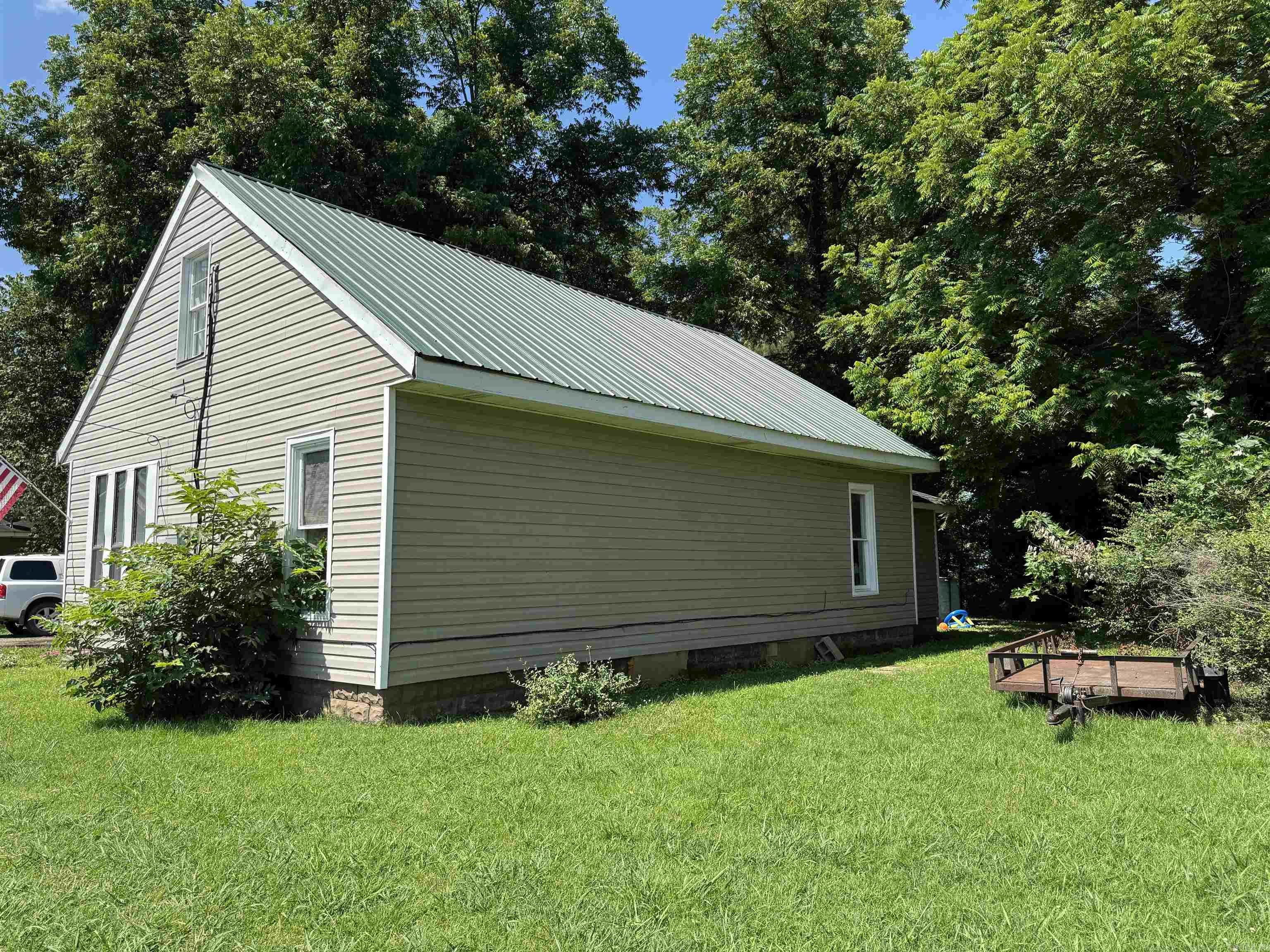 M&B PIGGOTT 2-20-8 - Residential