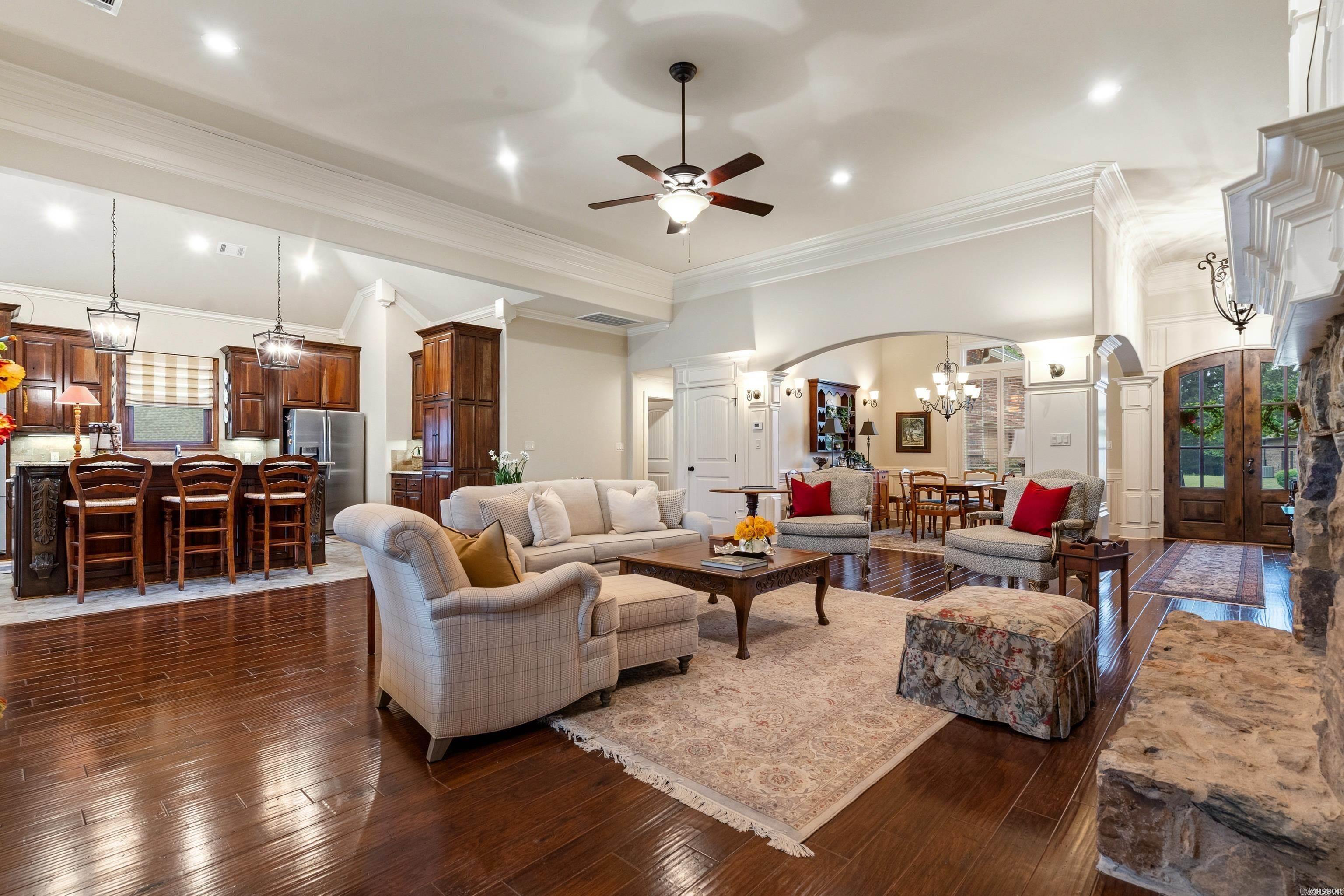 ARLINGTON PARK - Residential