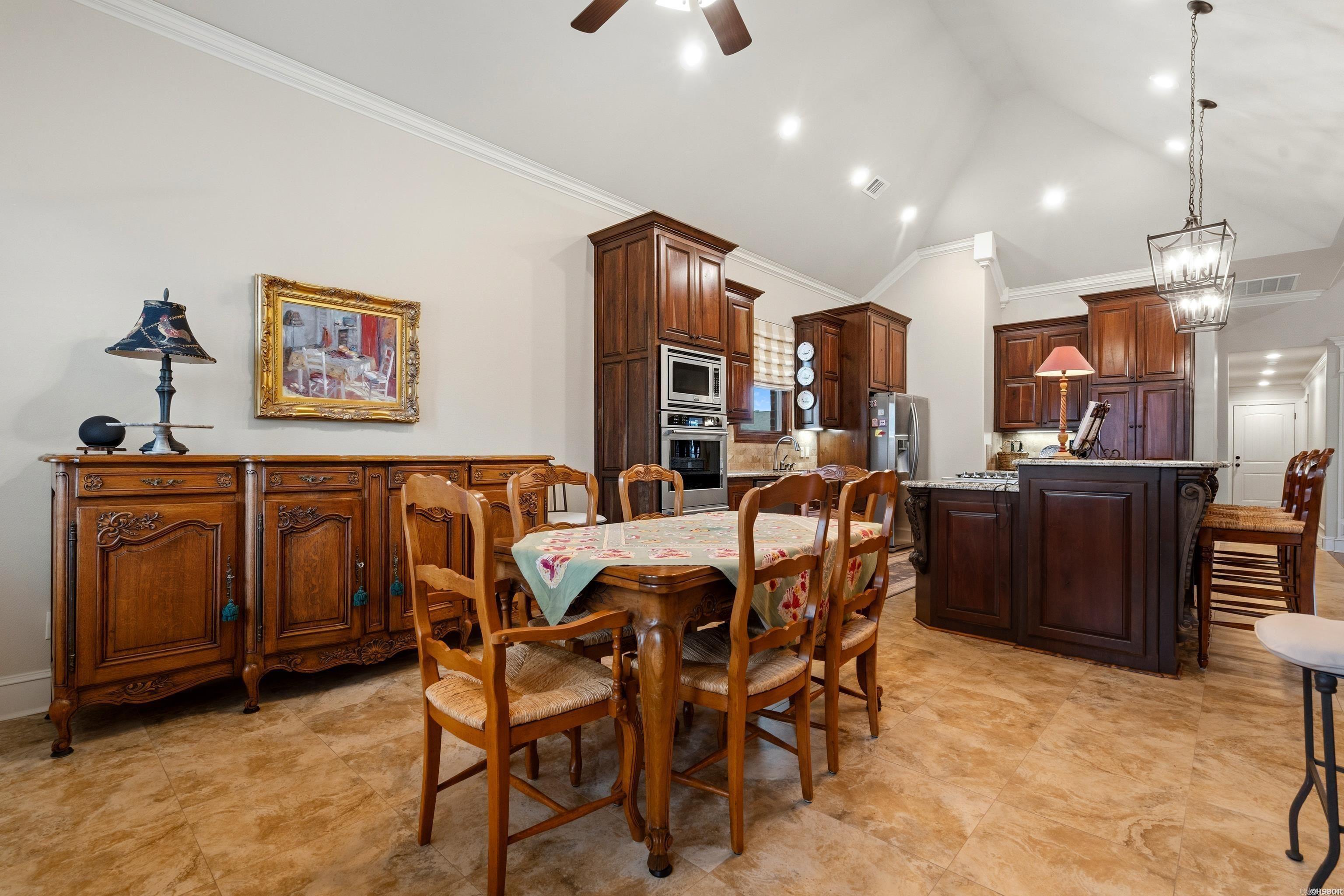 ARLINGTON PARK - Residential