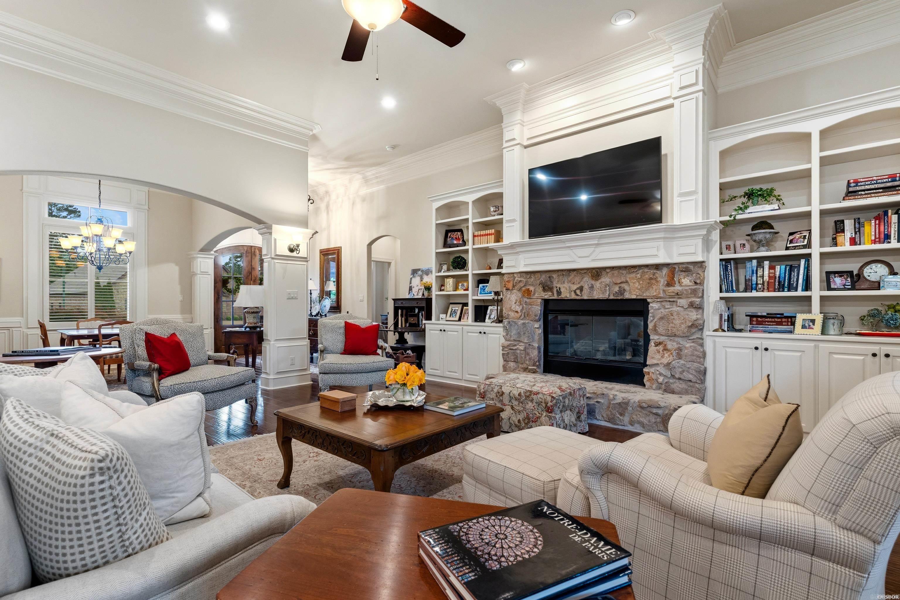 ARLINGTON PARK - Residential