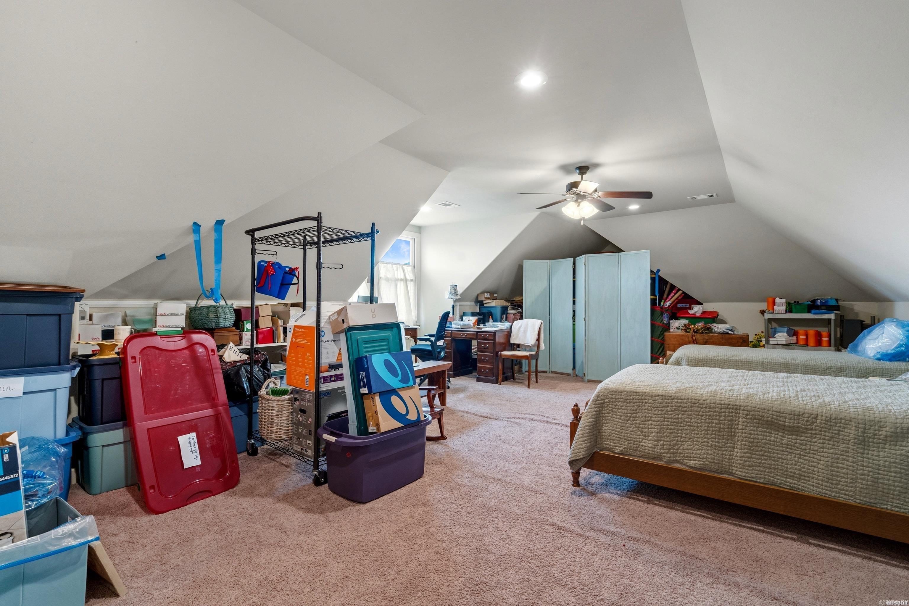 ARLINGTON PARK - Residential