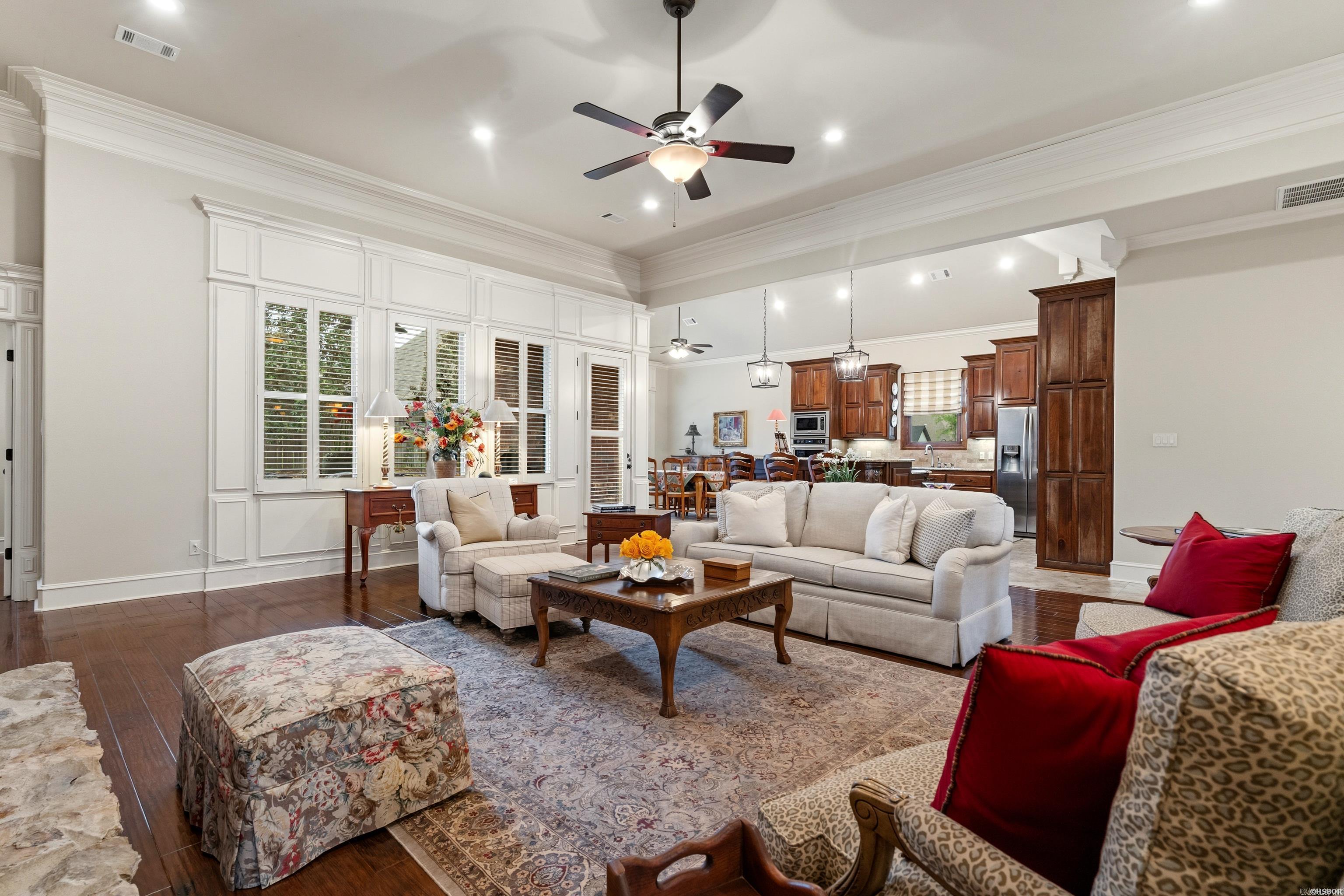 ARLINGTON PARK - Residential