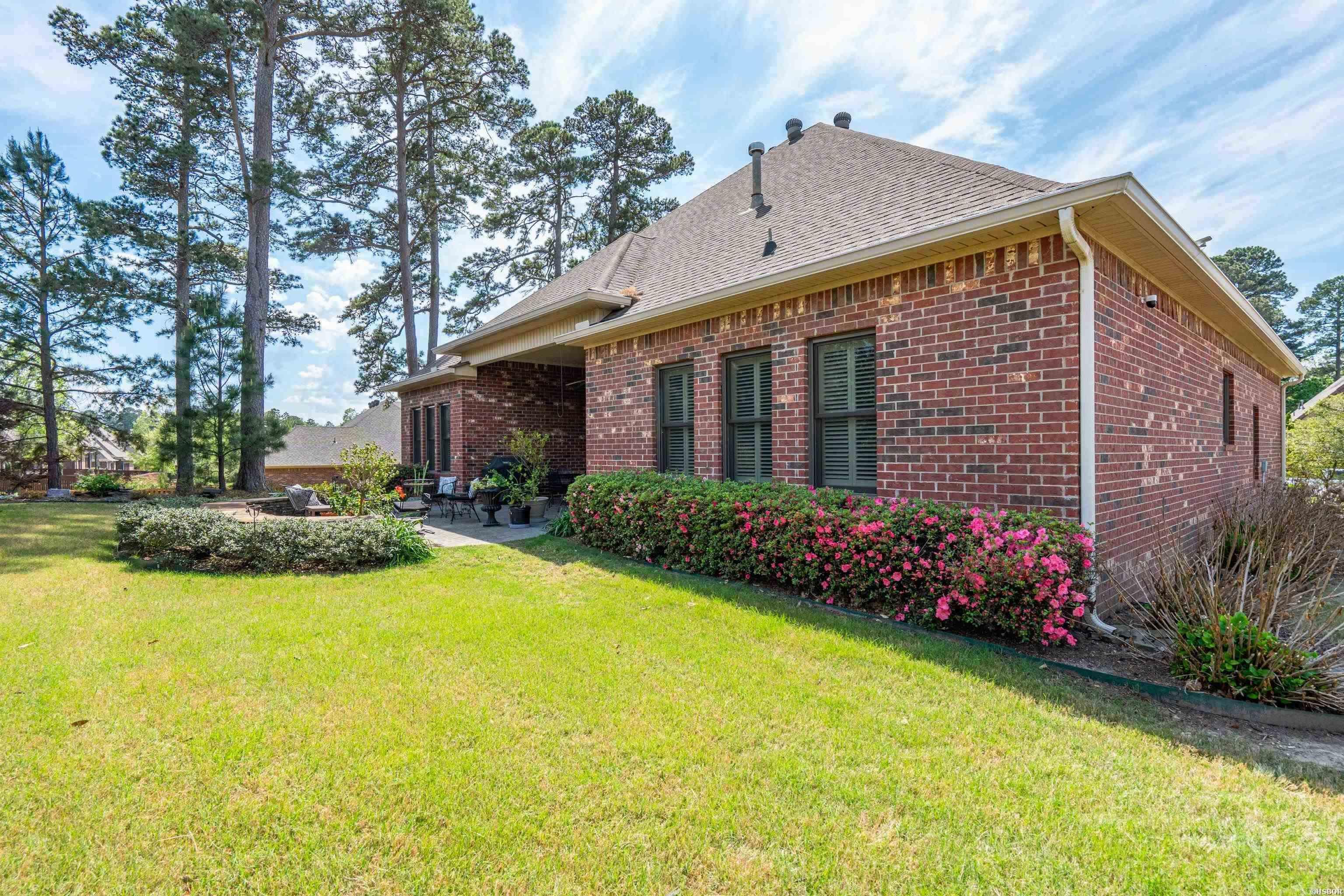 ARLINGTON PARK - Residential