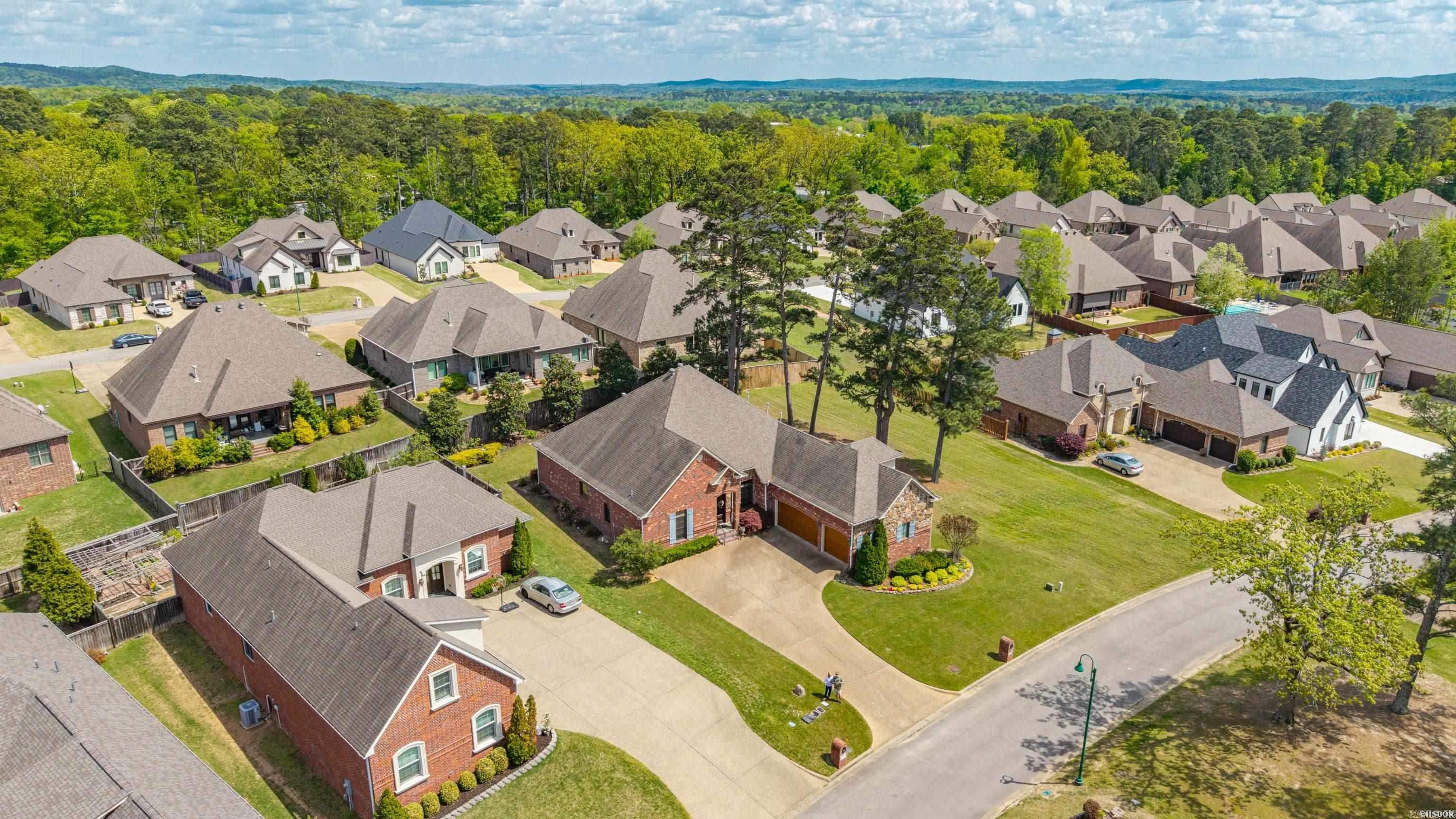 ARLINGTON PARK - Residential