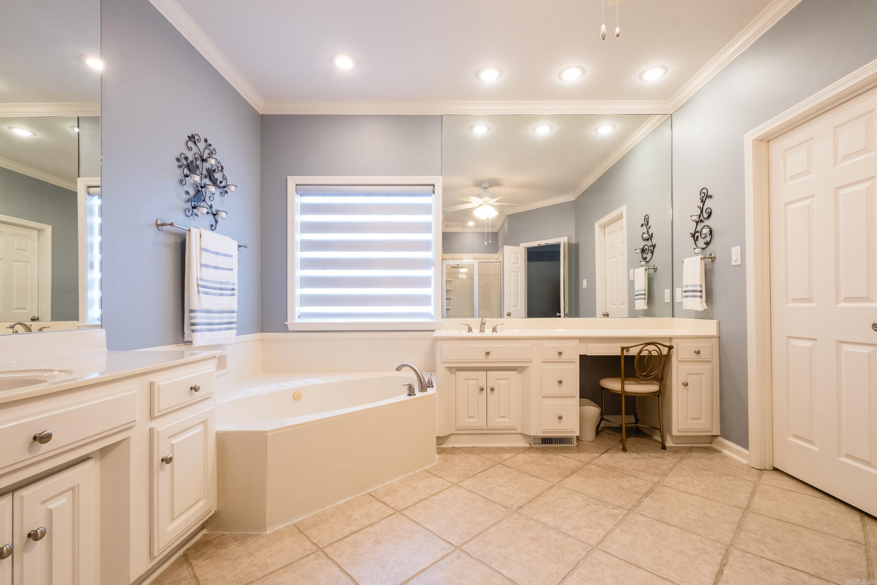 CHENAL VALLEY MARGEUAX - Residential