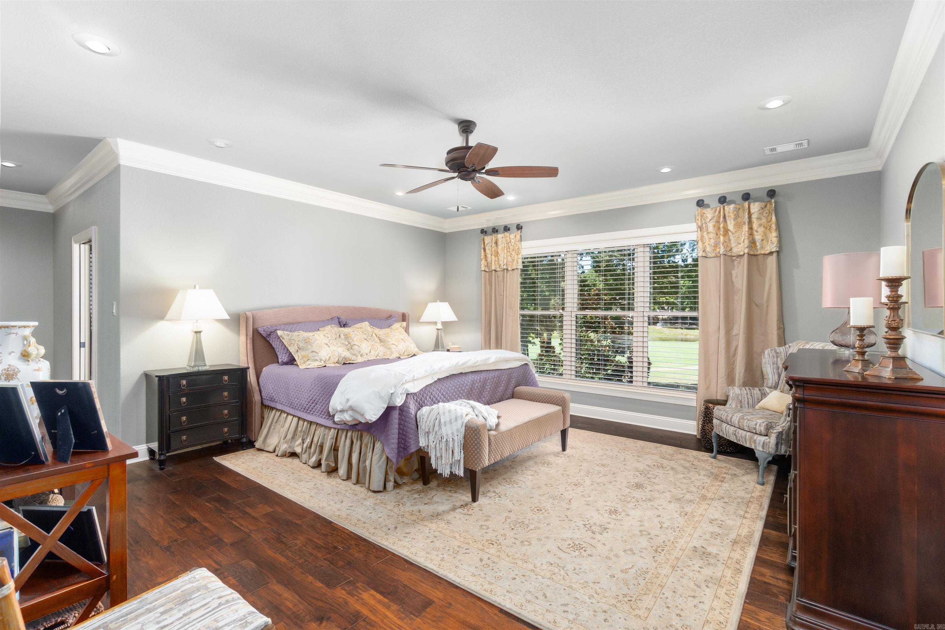 ISABELLA - Residential