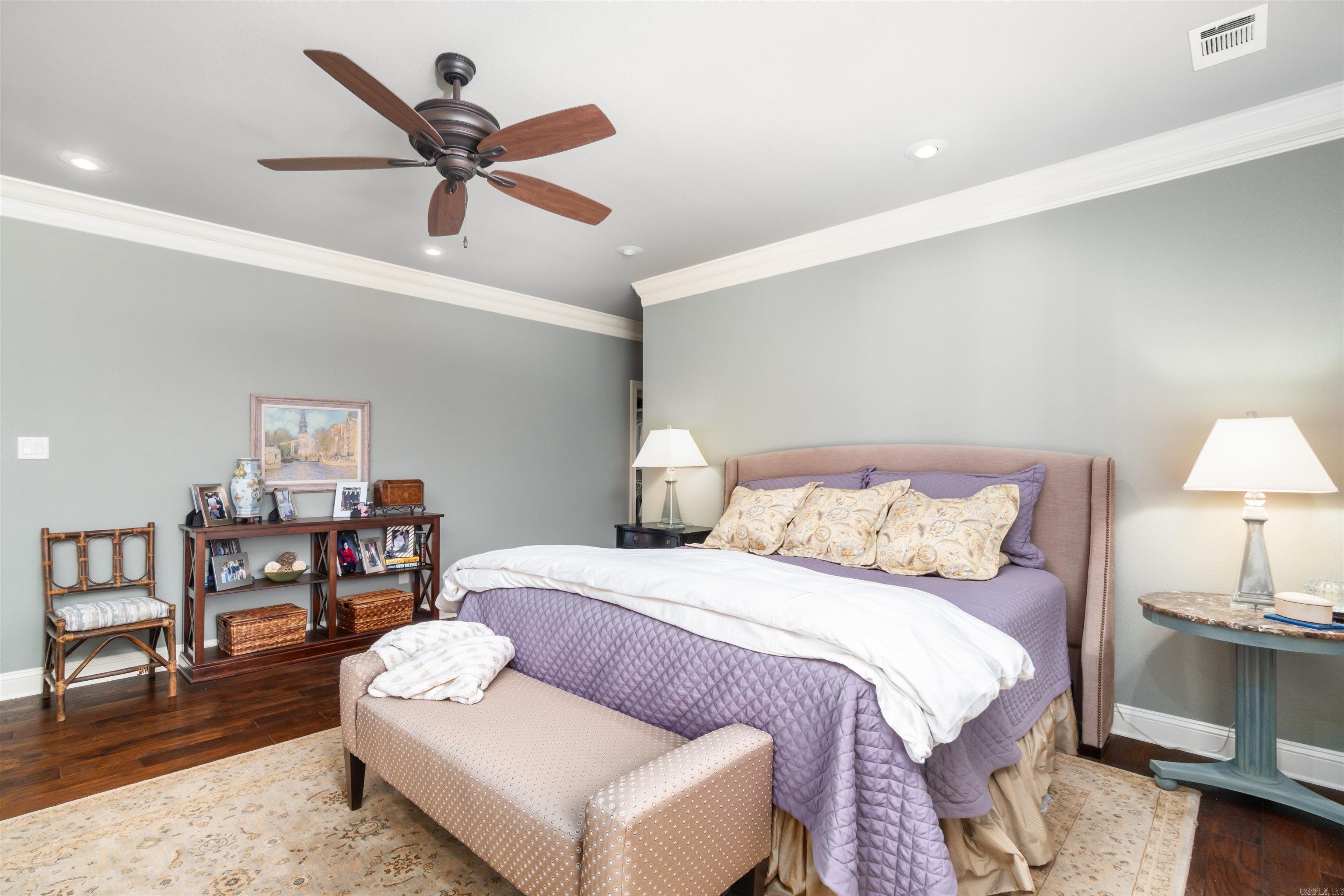 ISABELLA - Residential