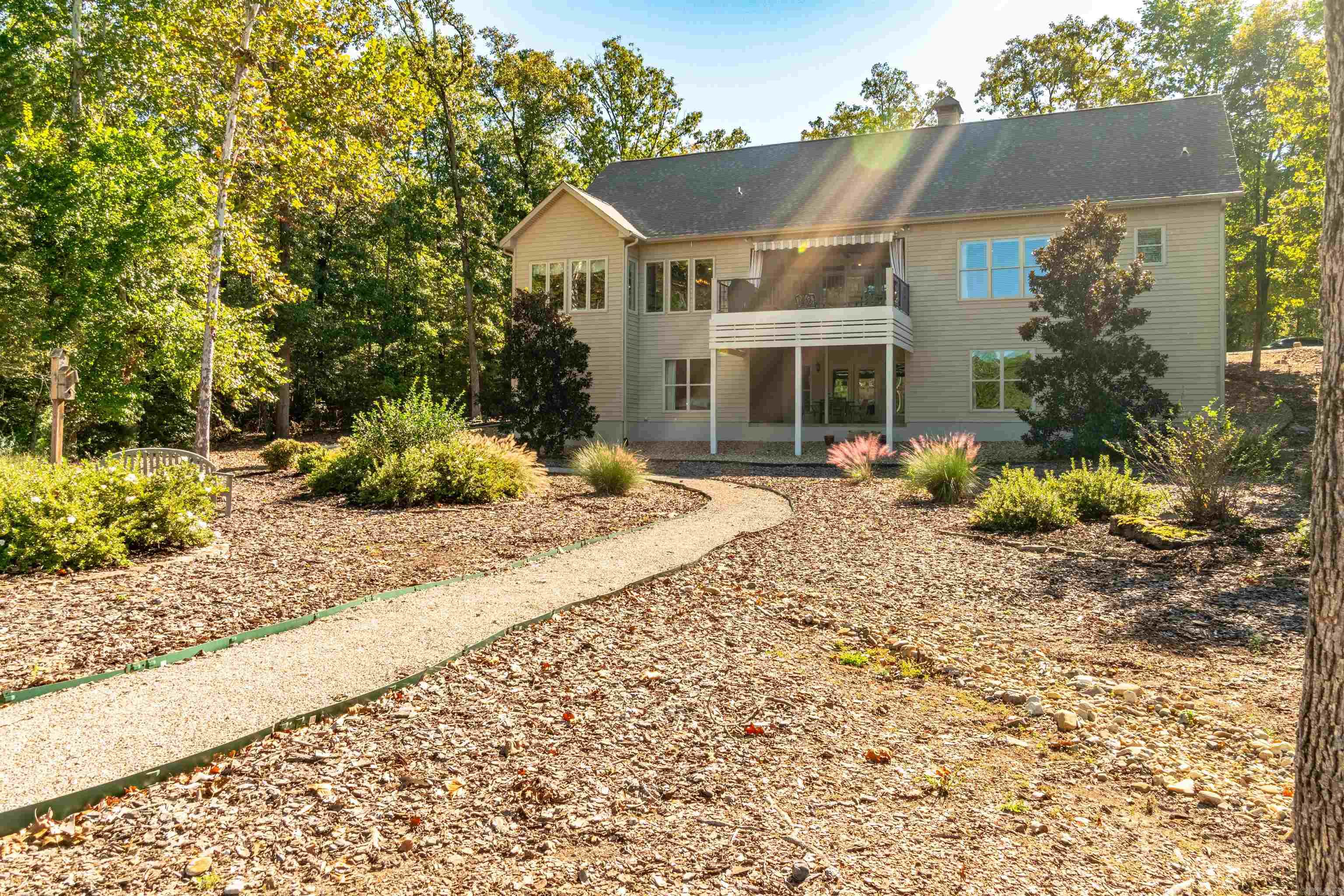 ISABELLA - Residential