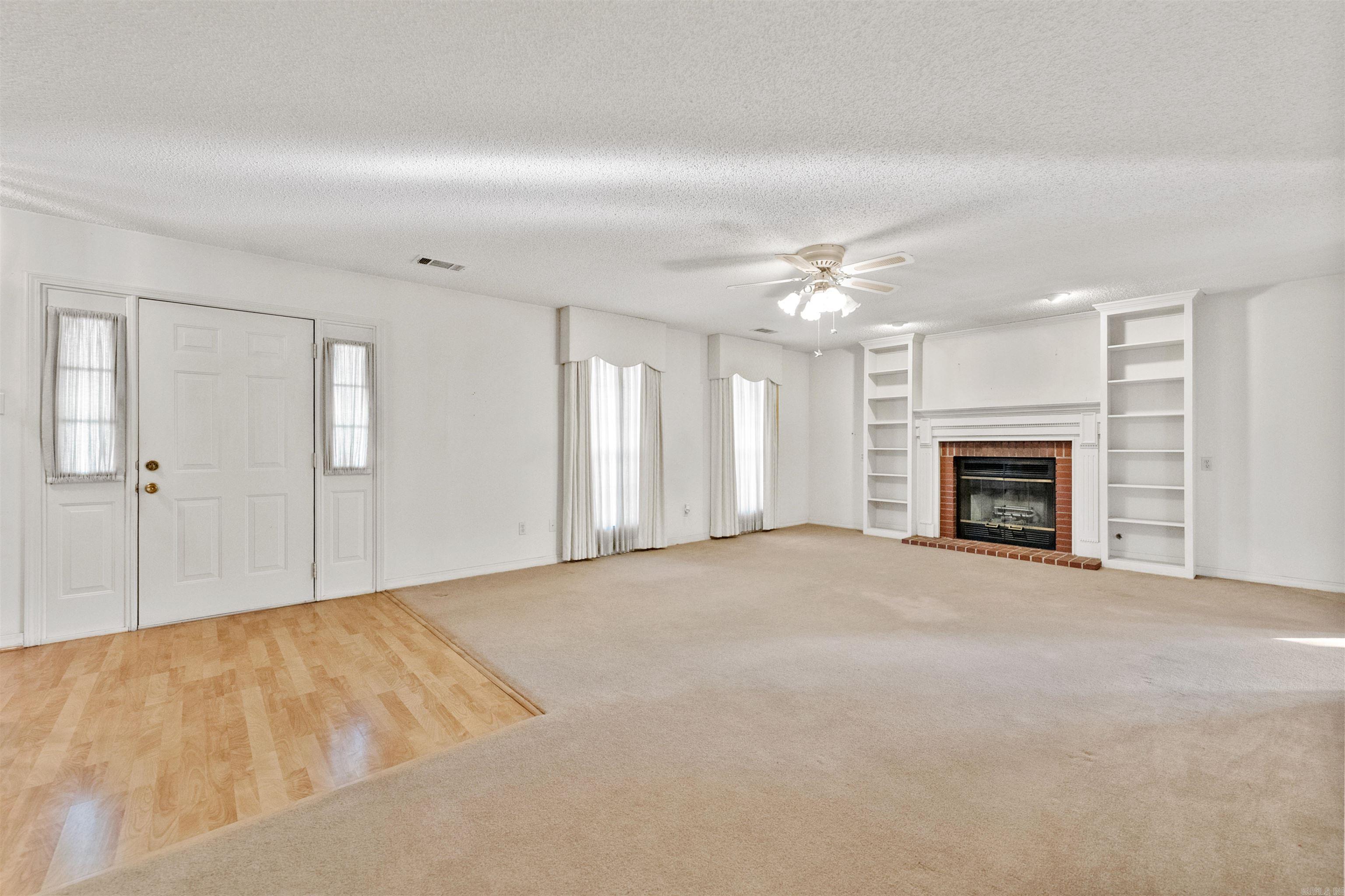 WESTLAKE - Residential