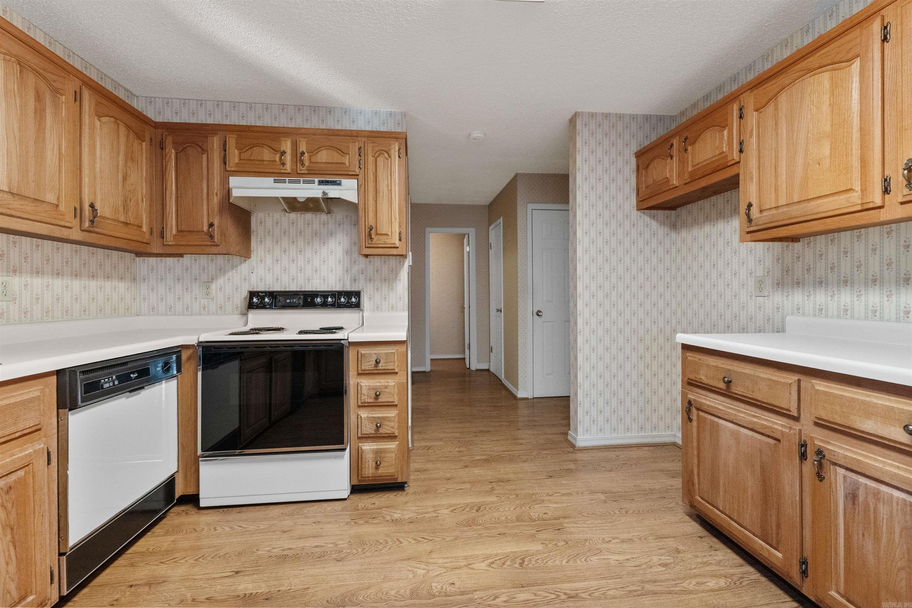 WESTLAKE - Residential