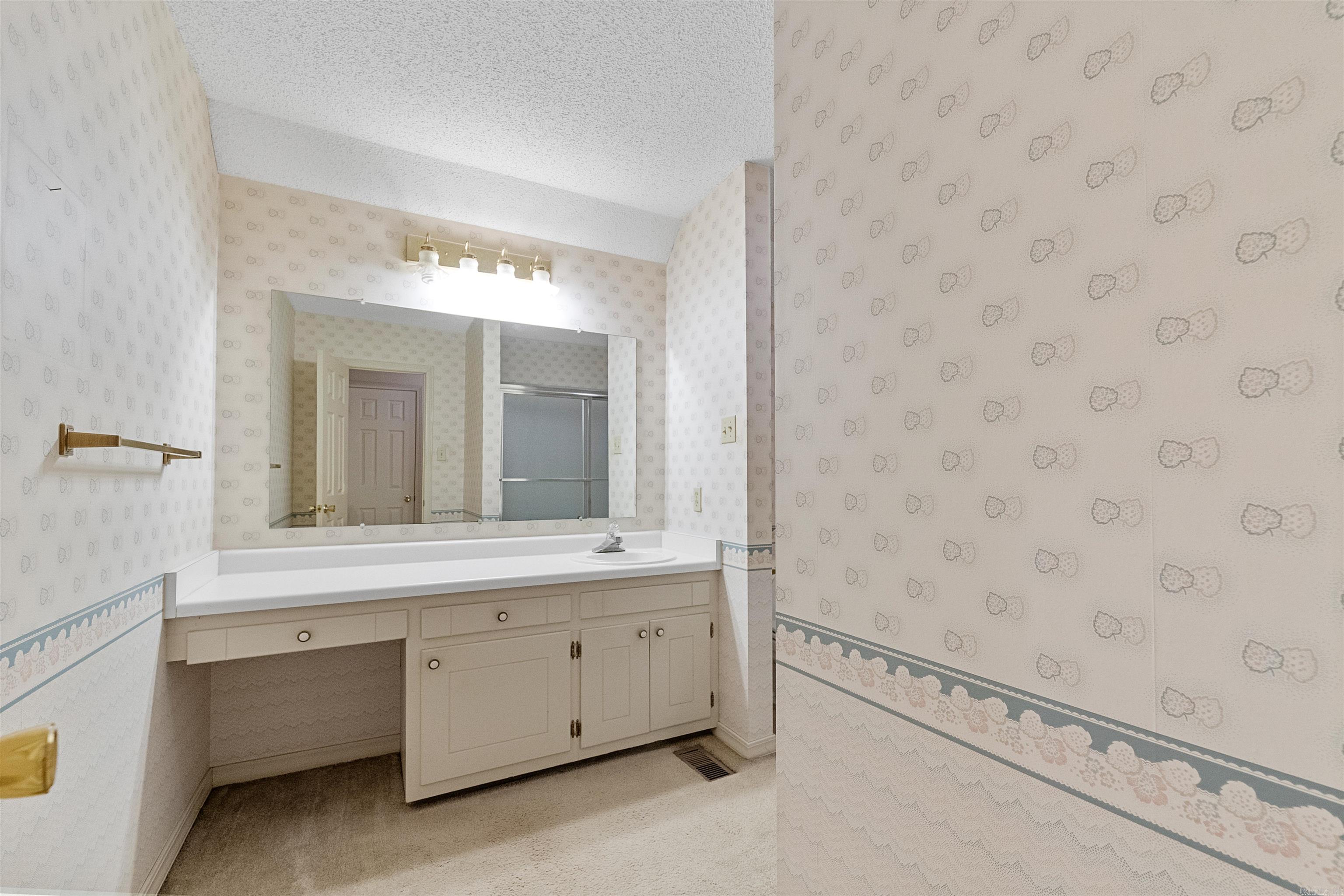 WESTLAKE - Residential