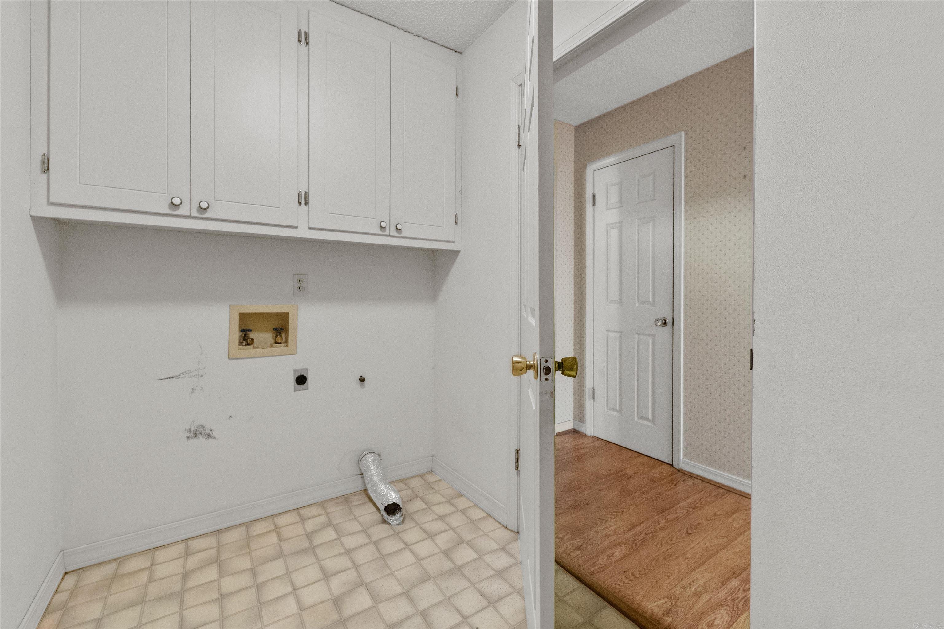 WESTLAKE - Residential