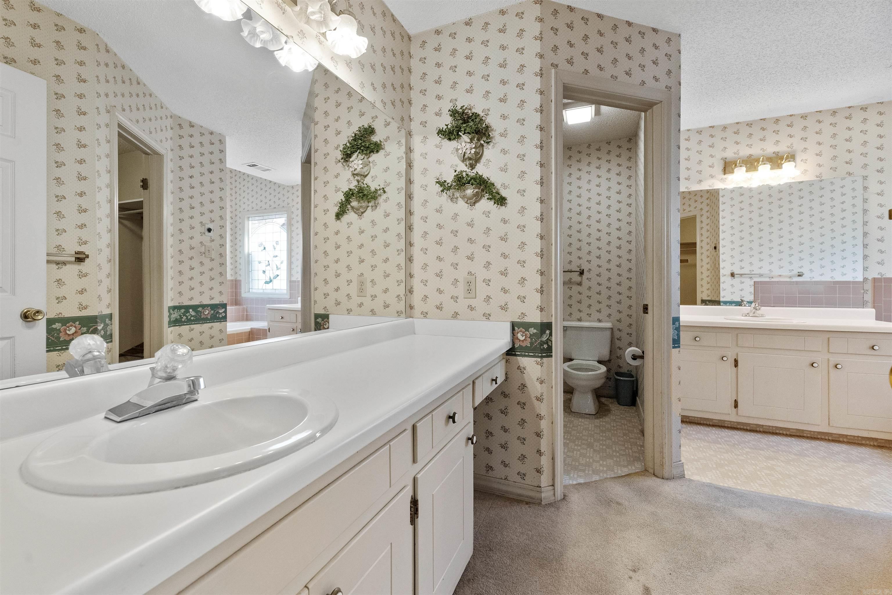 WESTLAKE - Residential