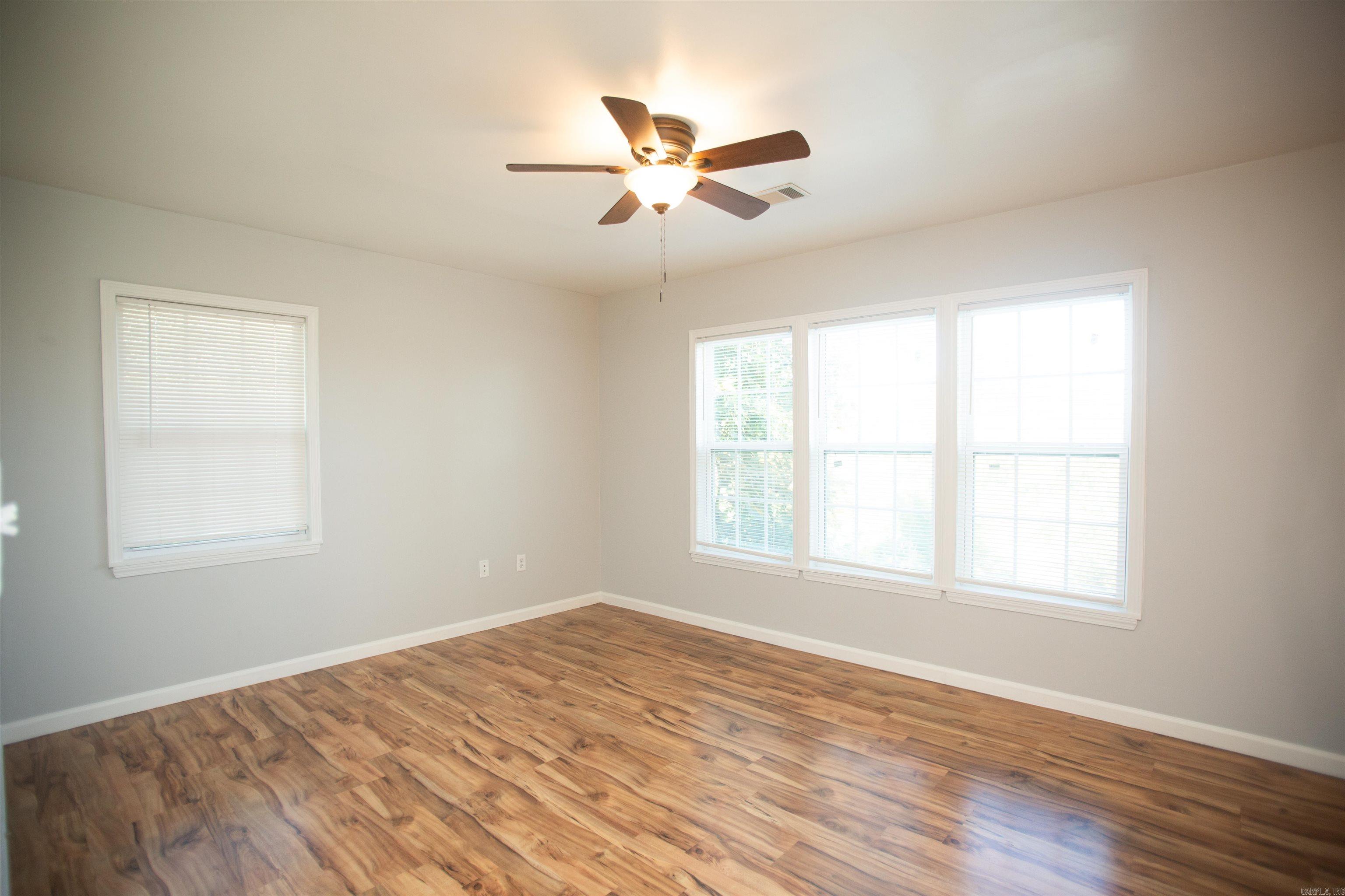 COOLWOOD - Residential