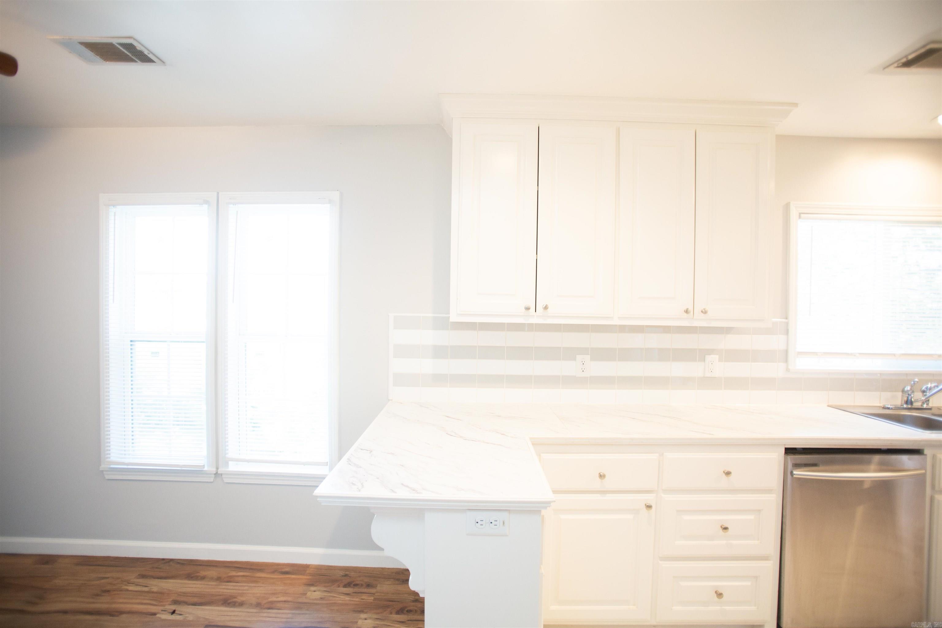 COOLWOOD - Residential