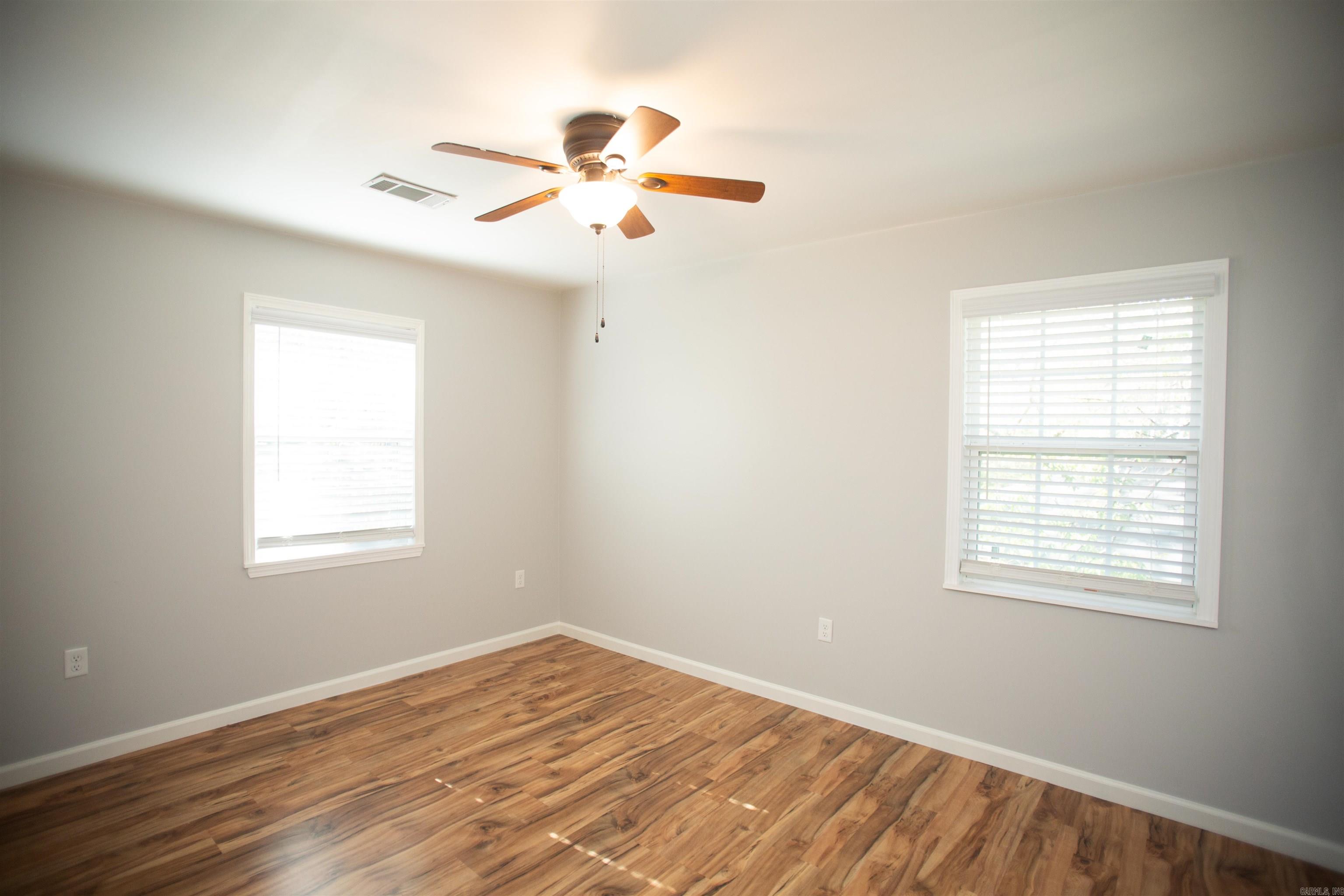 COOLWOOD - Residential