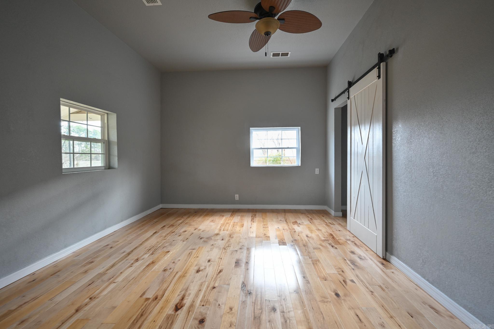 Mena Original - Residential