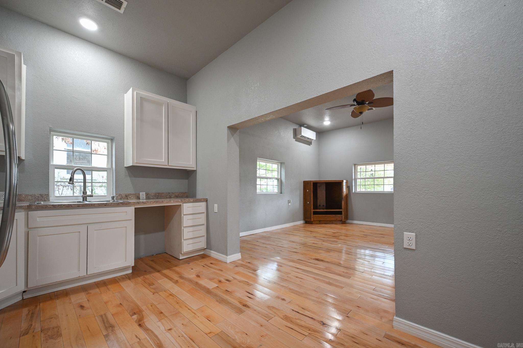 Mena Original - Residential